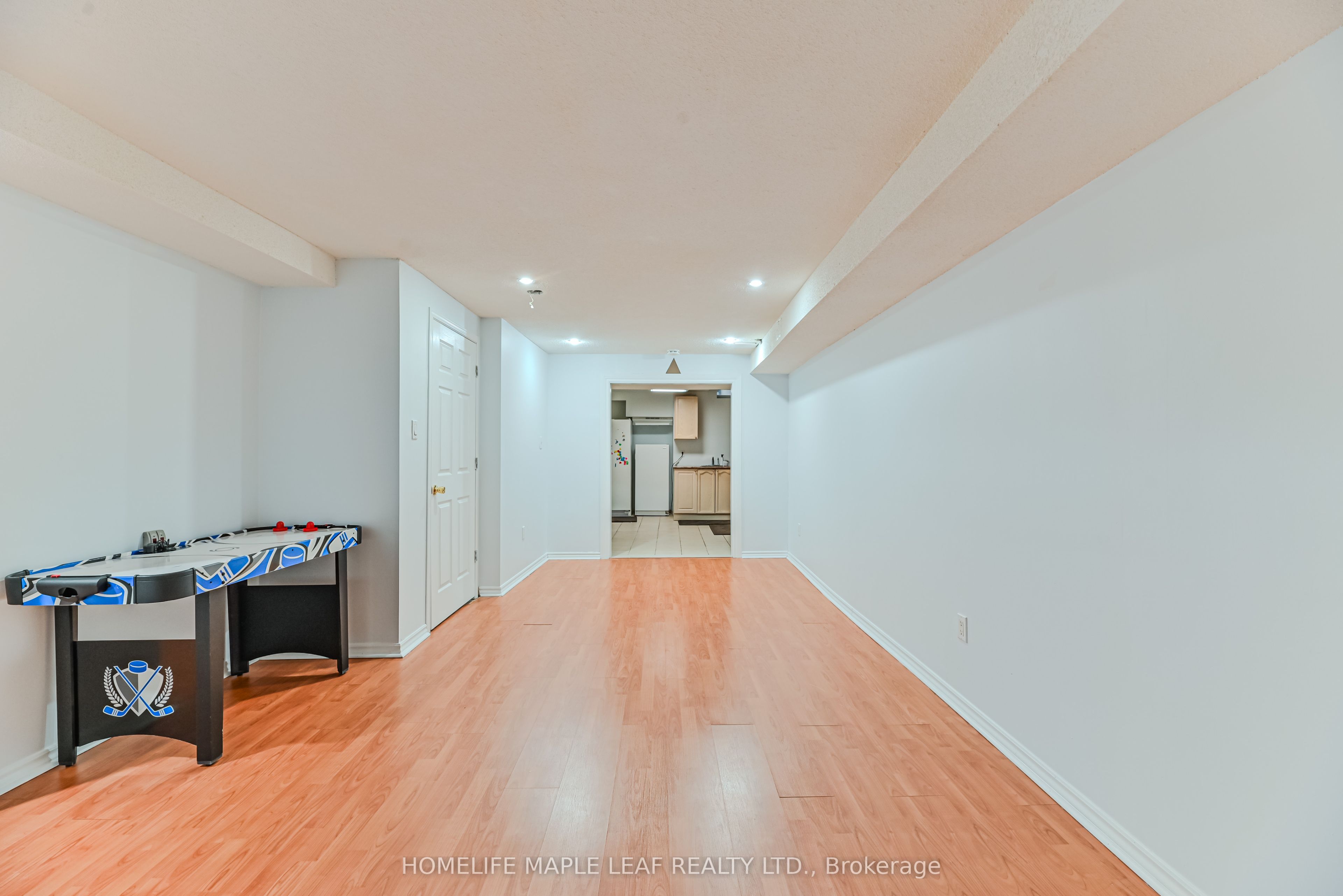 3 Hitchen Avenue