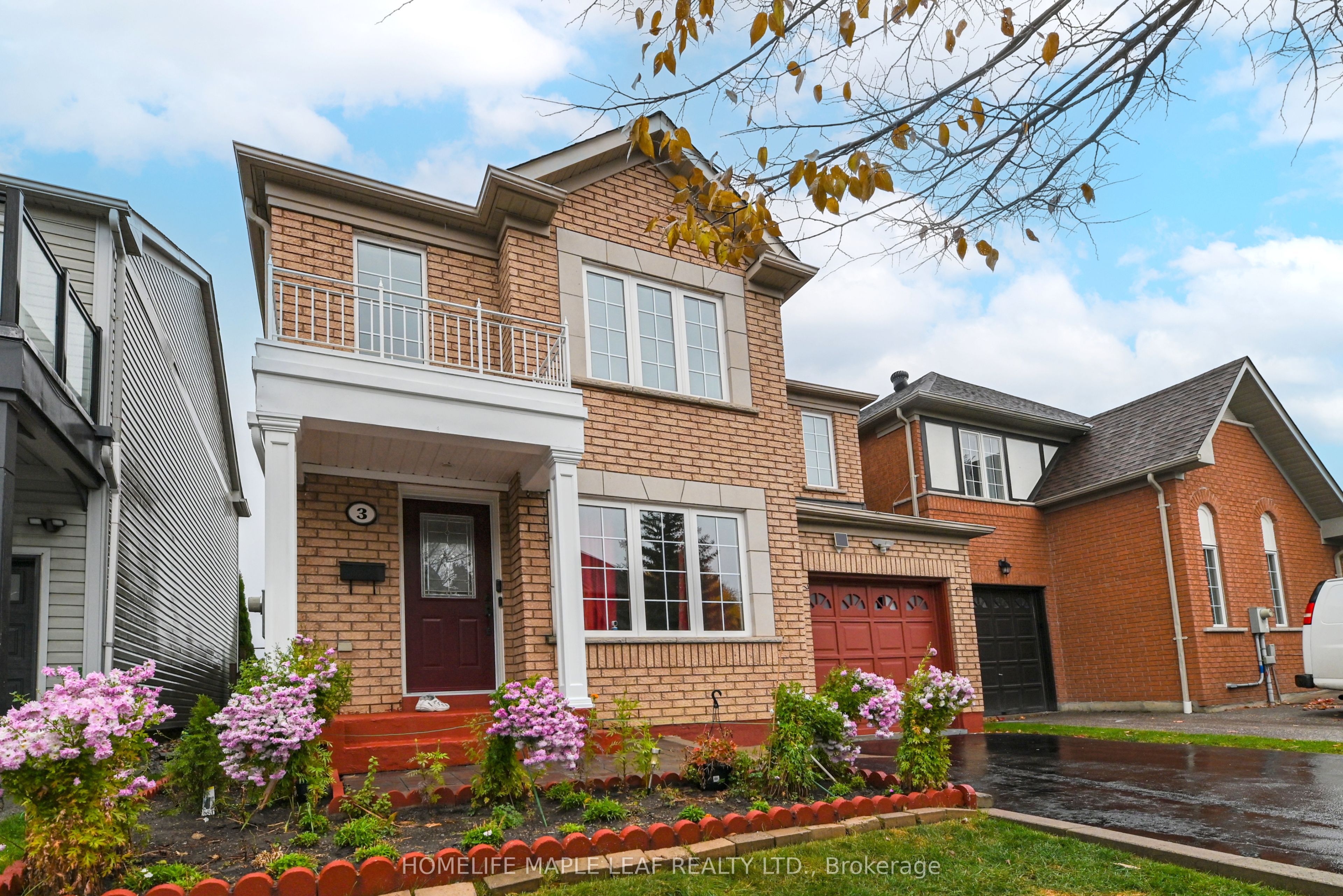 3 Hitchen Avenue