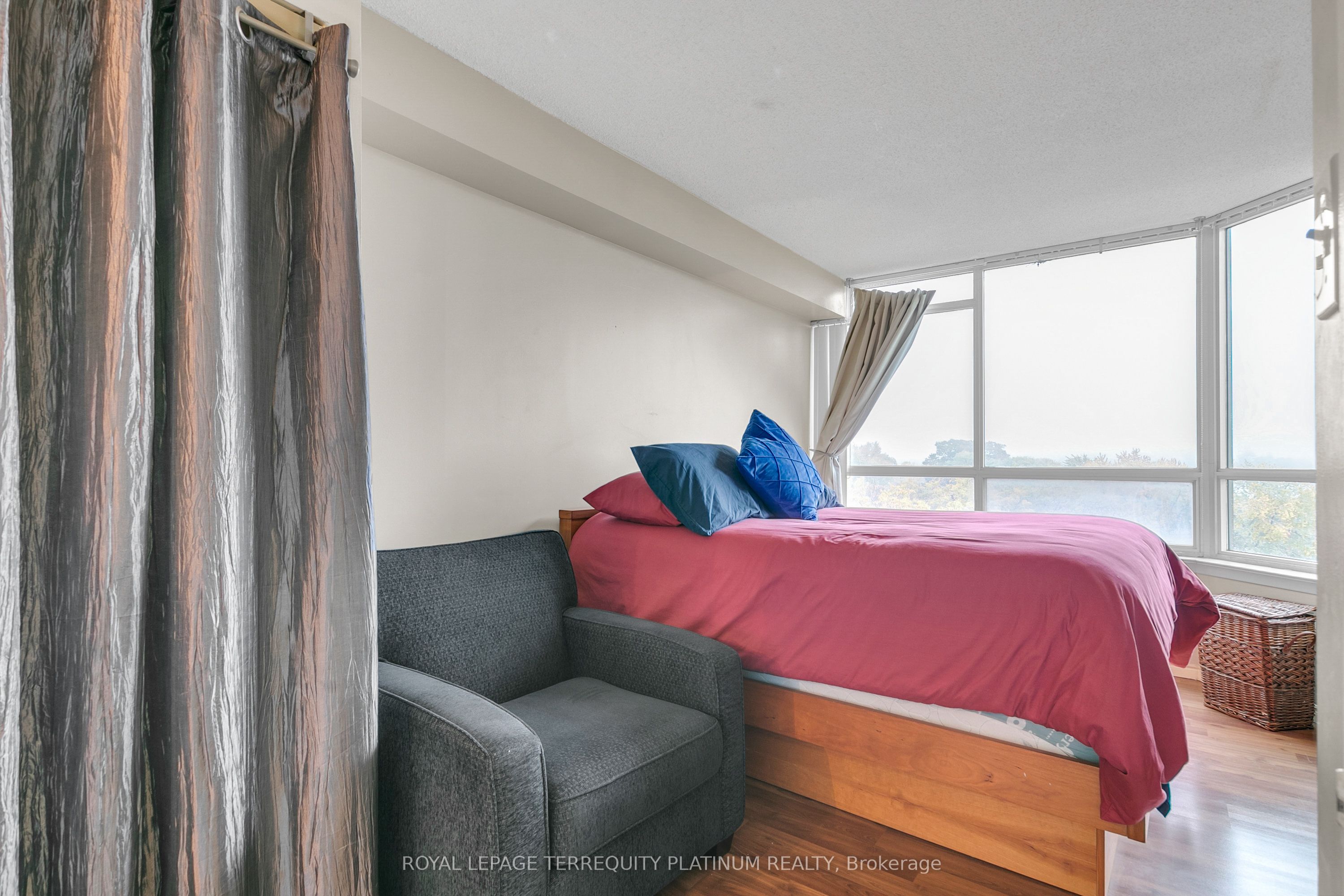 5 Greystone Walk Drive, #706