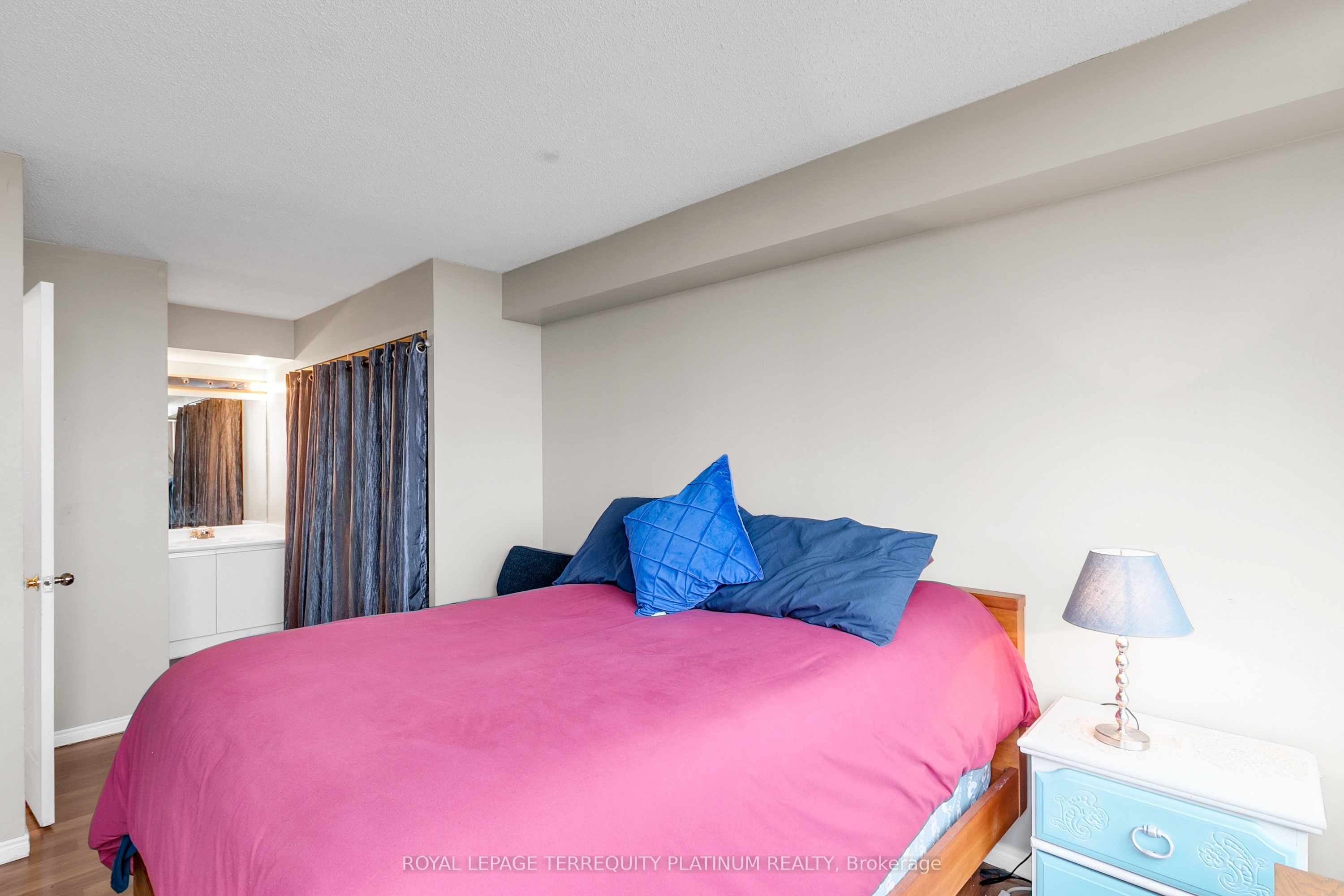 5 Greystone Walk Drive, #706