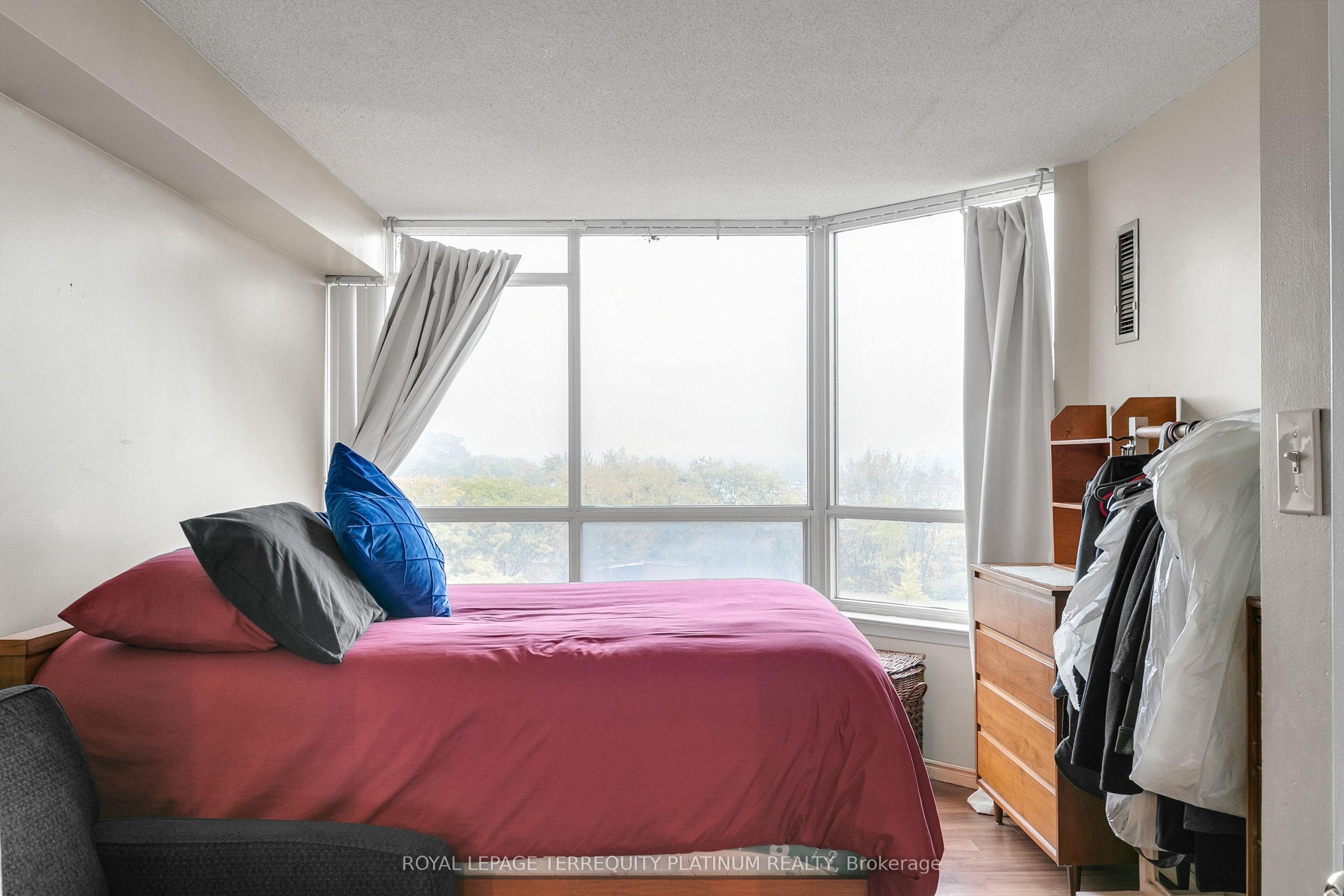5 Greystone Walk Drive, #706