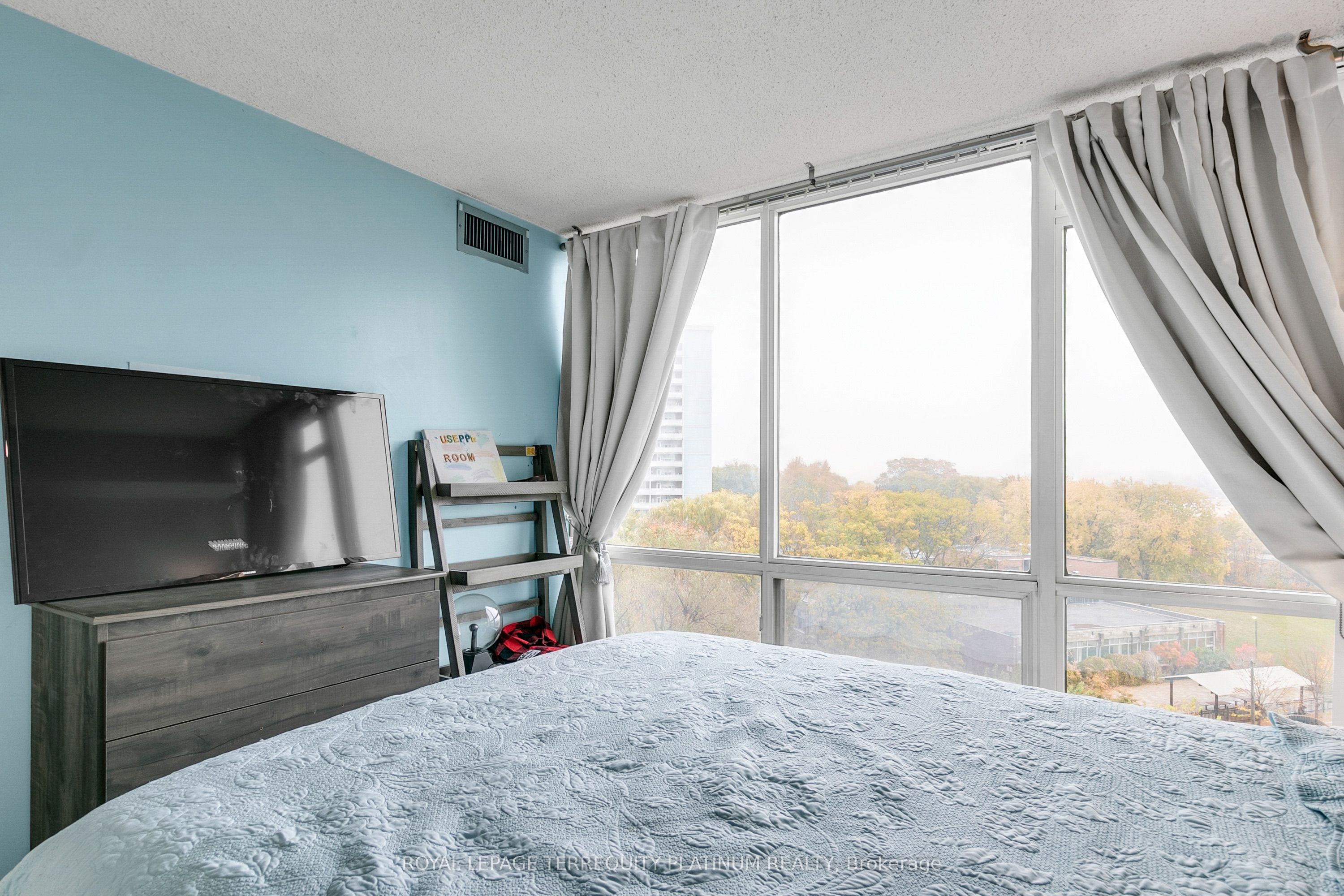 5 Greystone Walk Drive, #706
