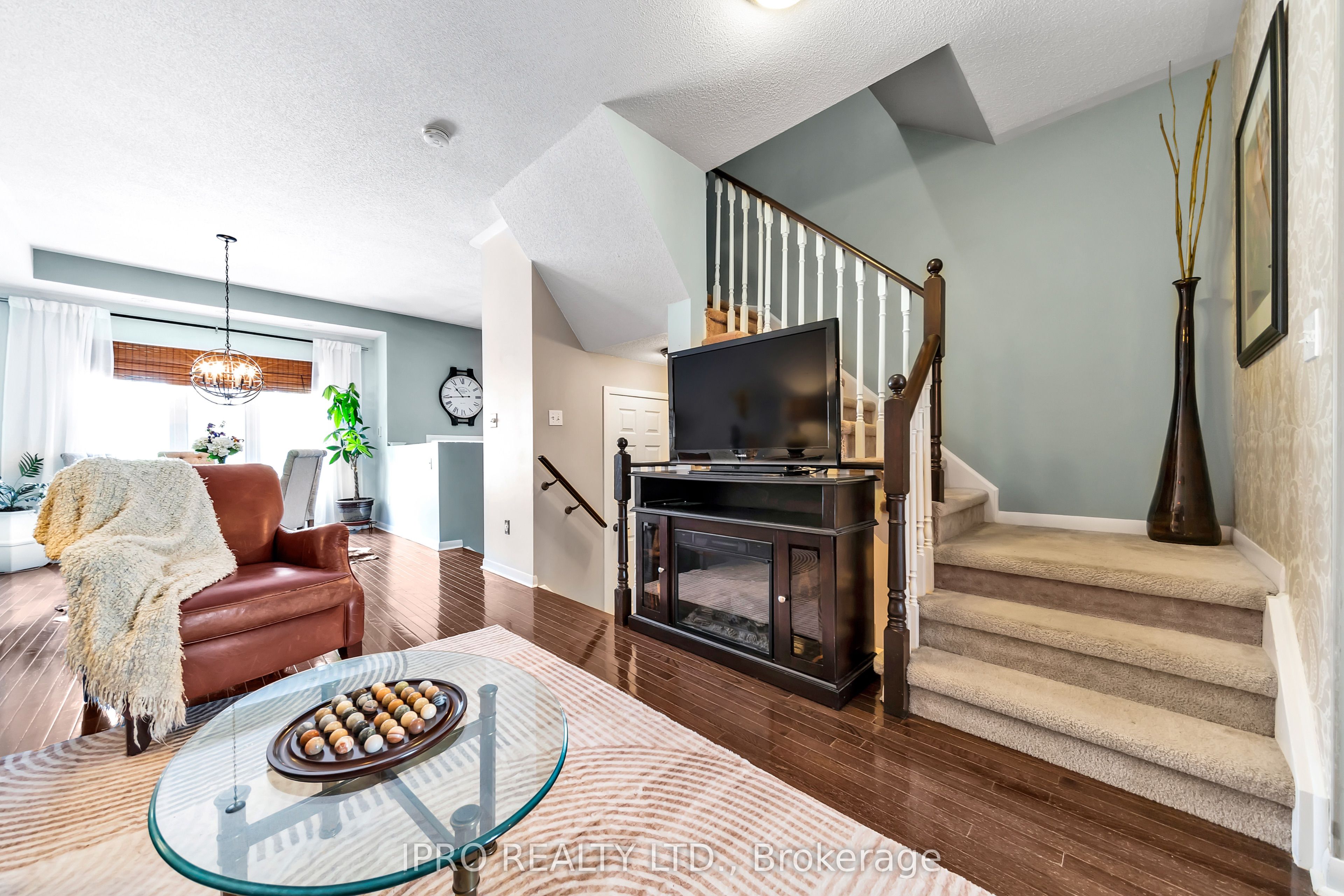 1250 St. Martins Drive, #21