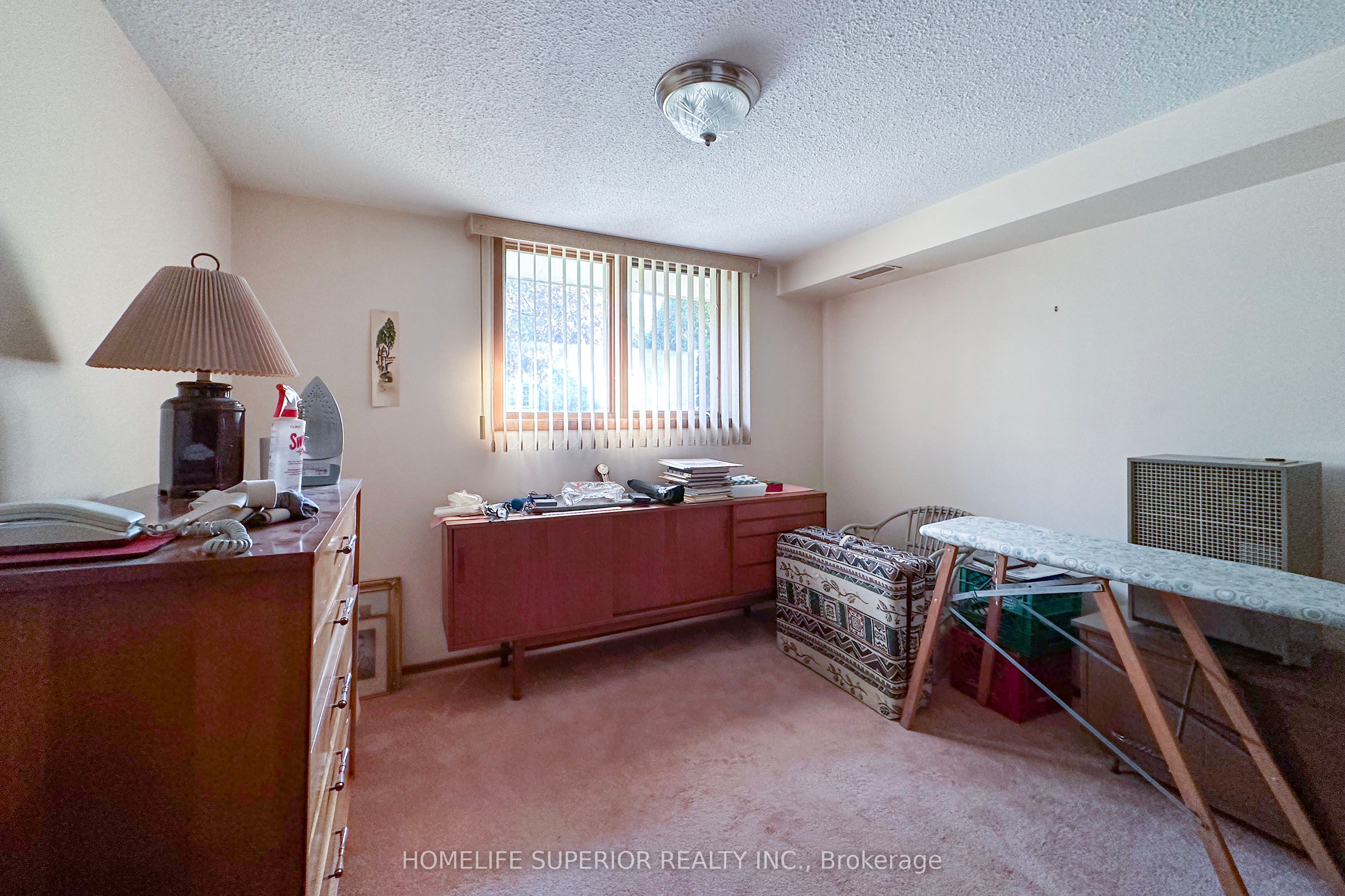1946 Spruce Hill Road