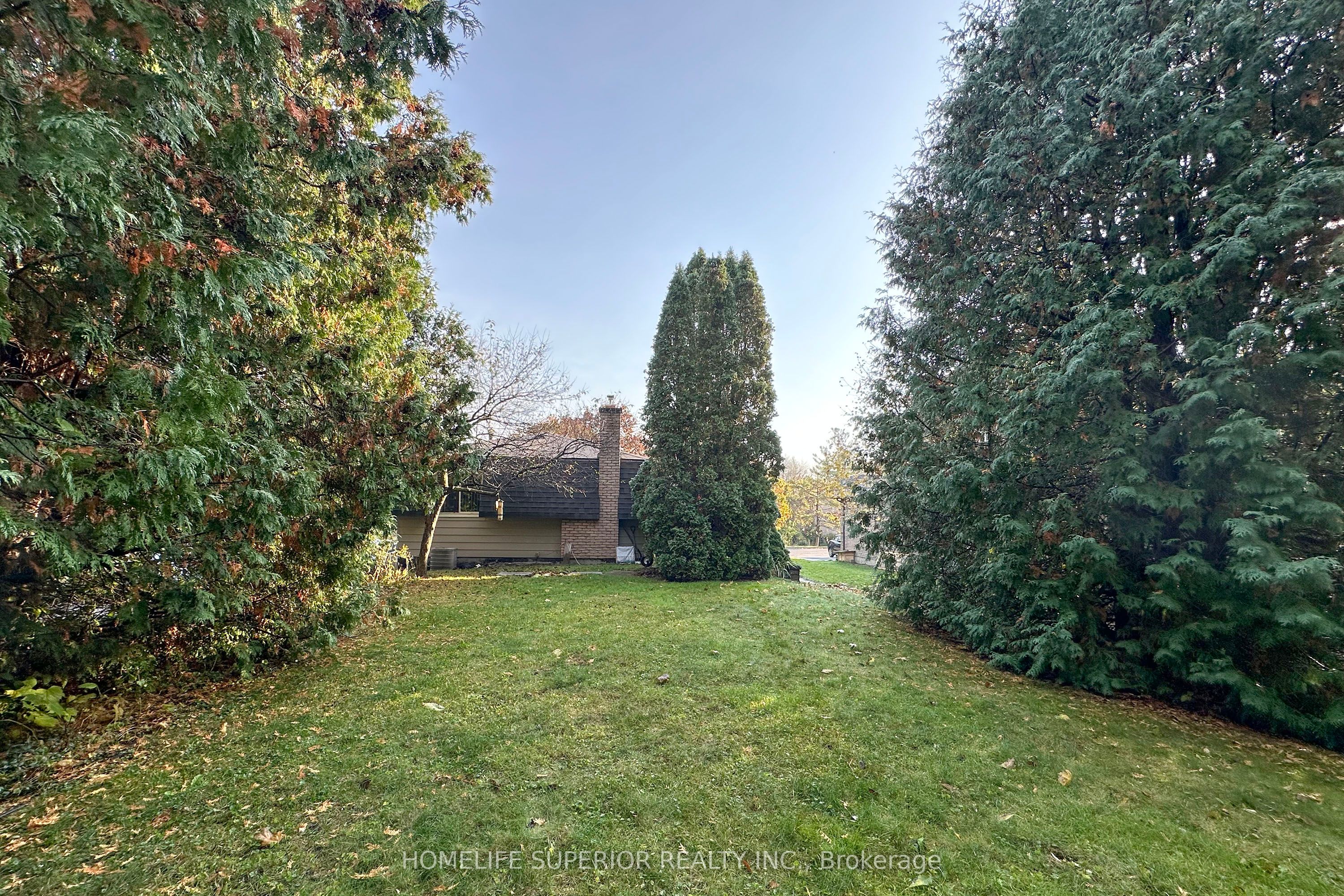 1946 Spruce Hill Road