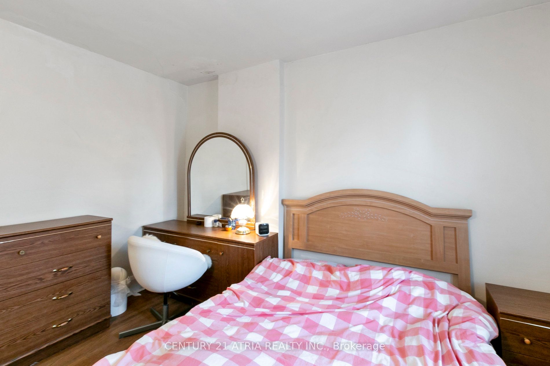 7 Cherry Nook Gardens