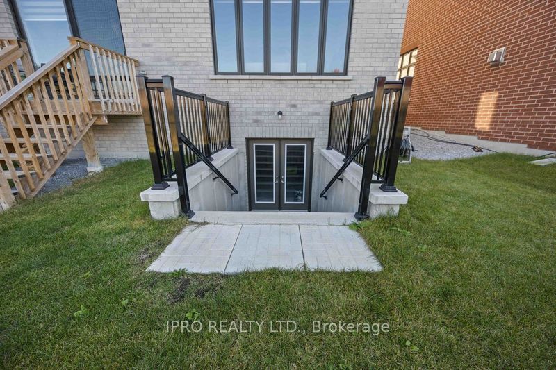 99 Black Walnut Court