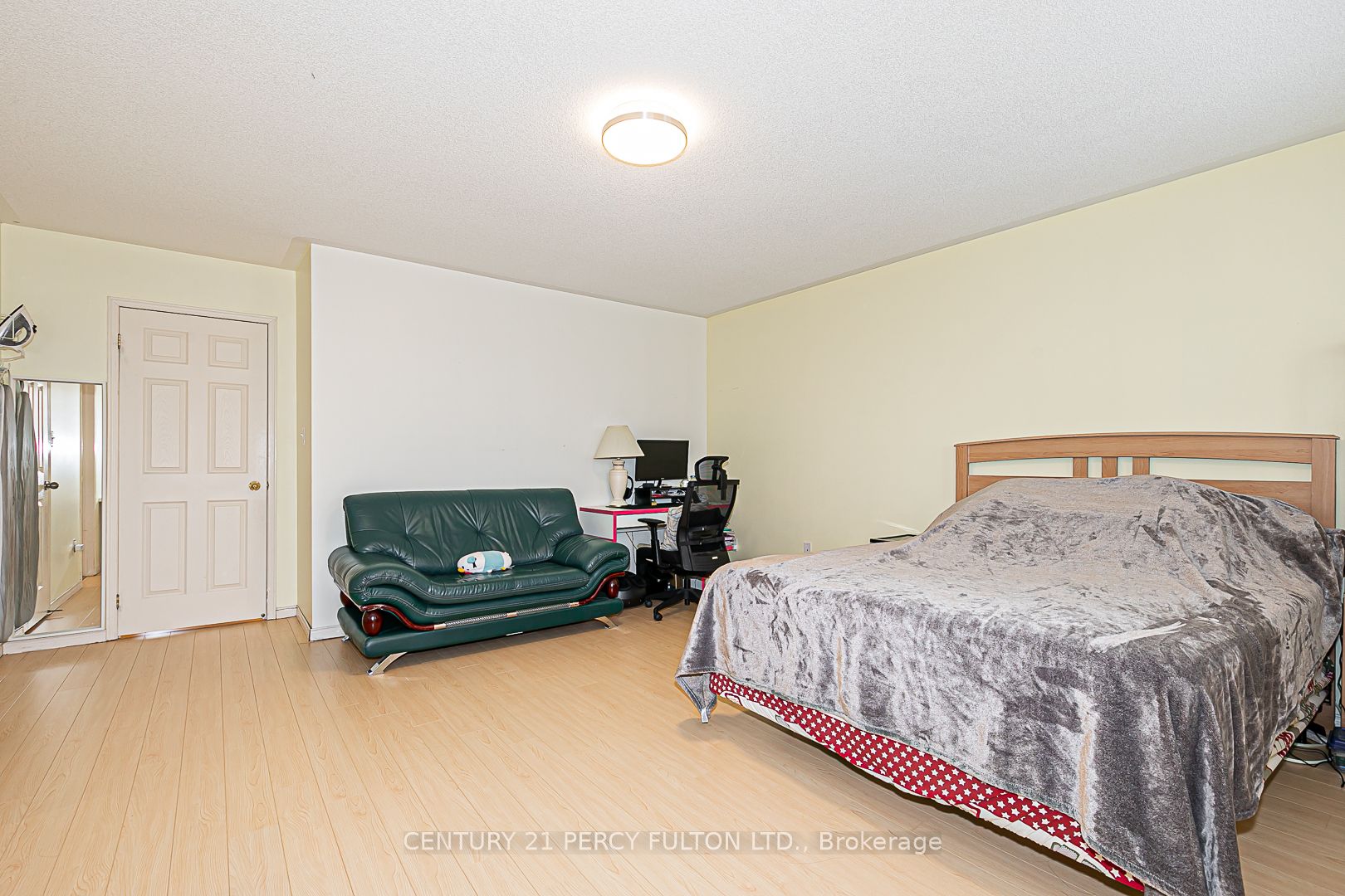 208 Penndutch Circle