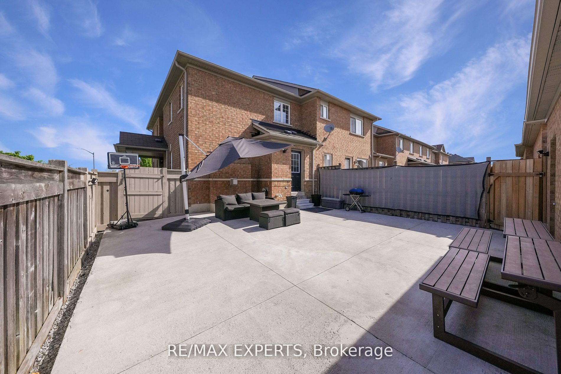 331 Davos Road