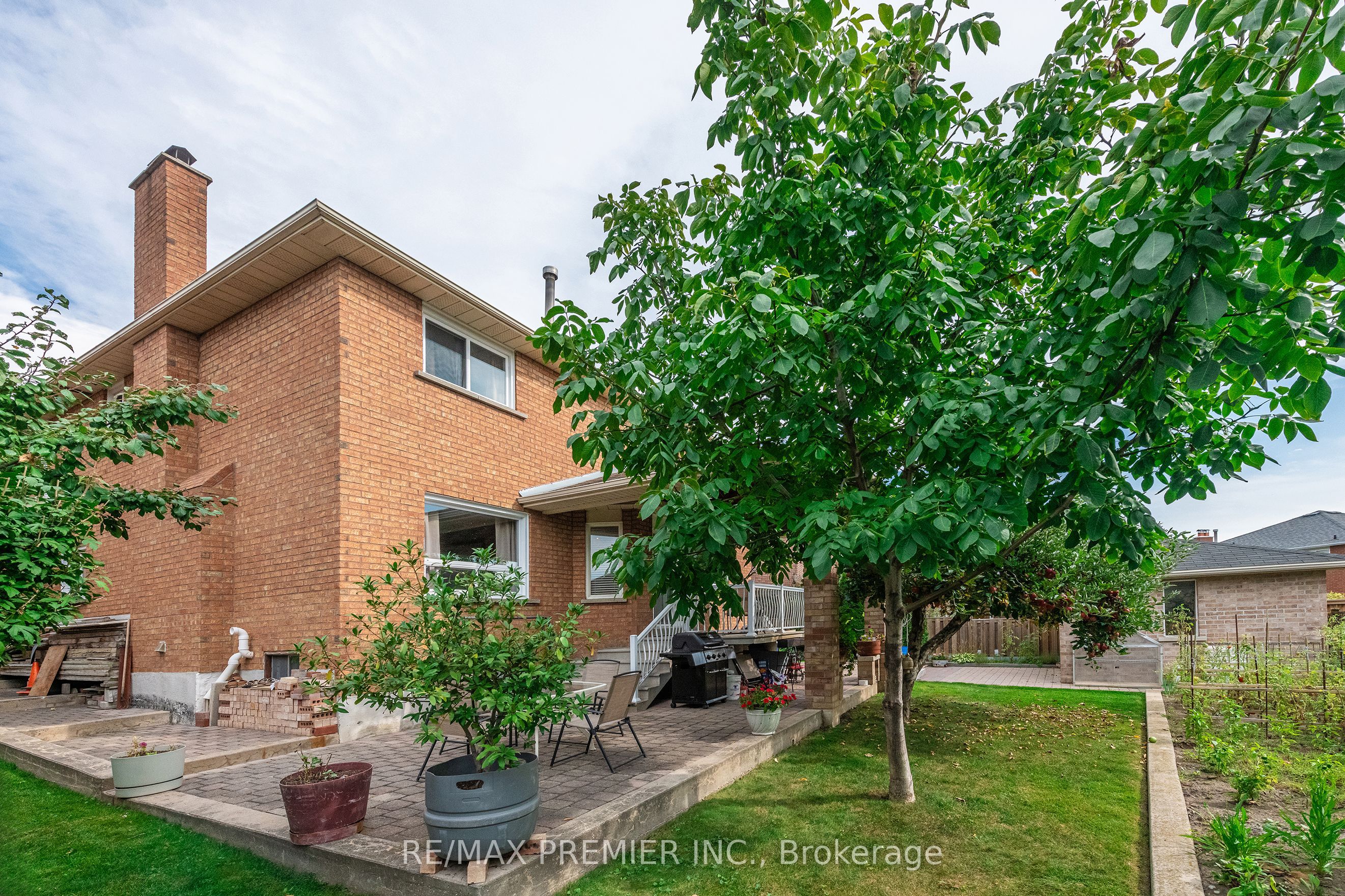 35 Cristina Crescent