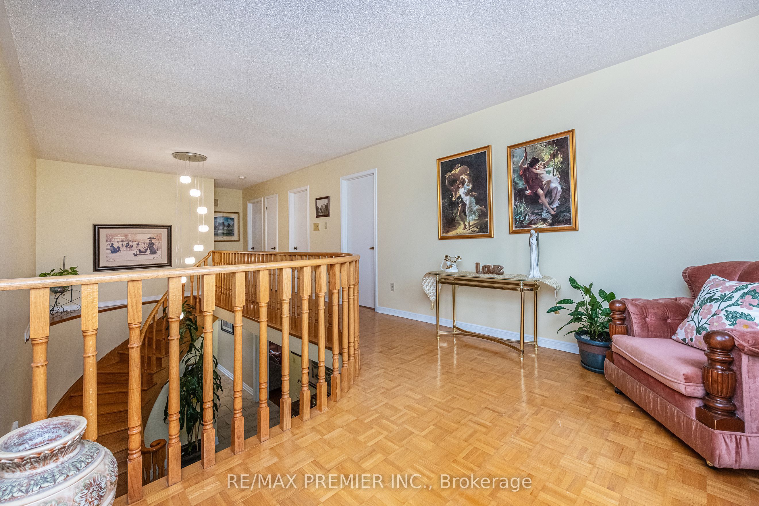 35 Cristina Crescent