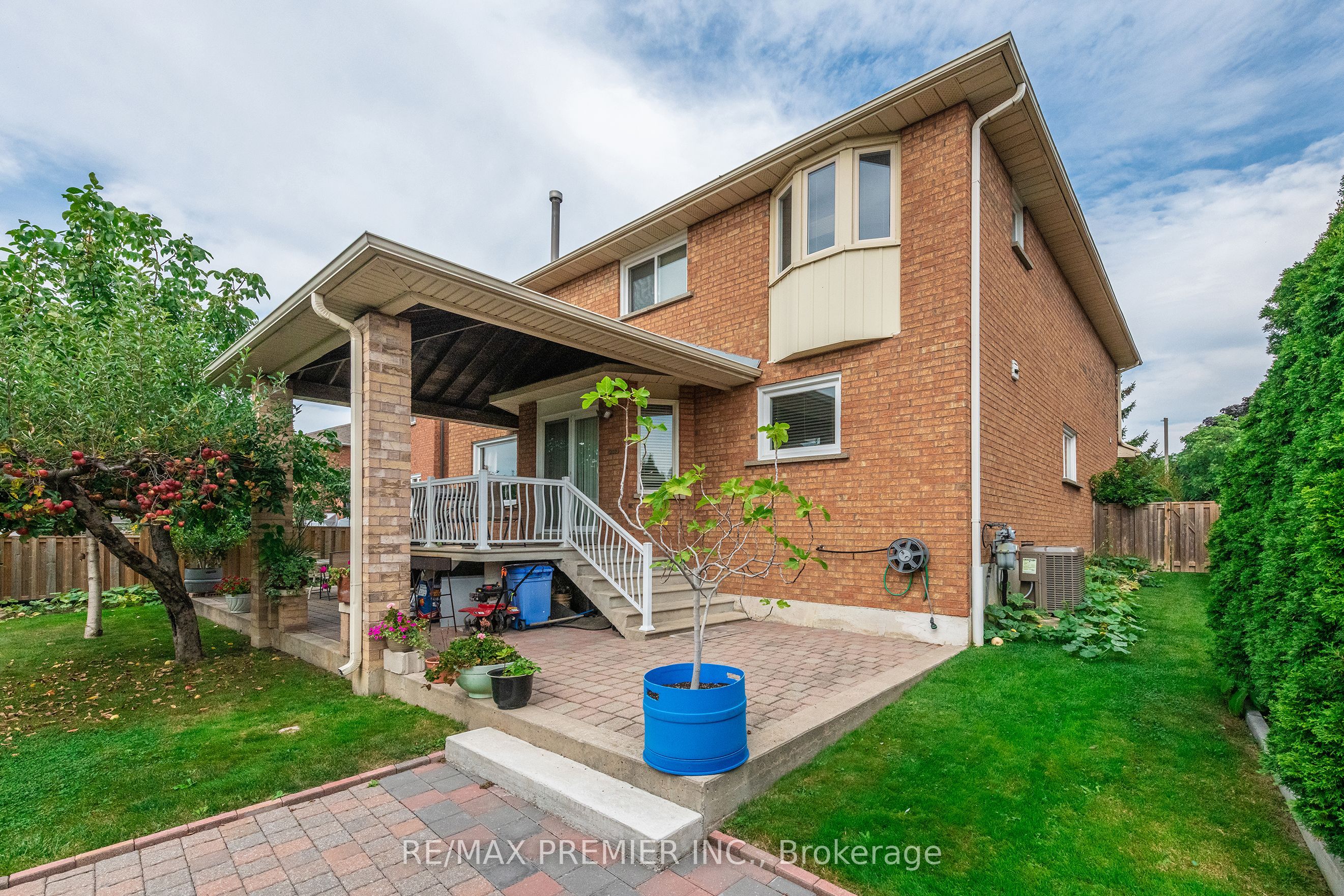 35 Cristina Crescent