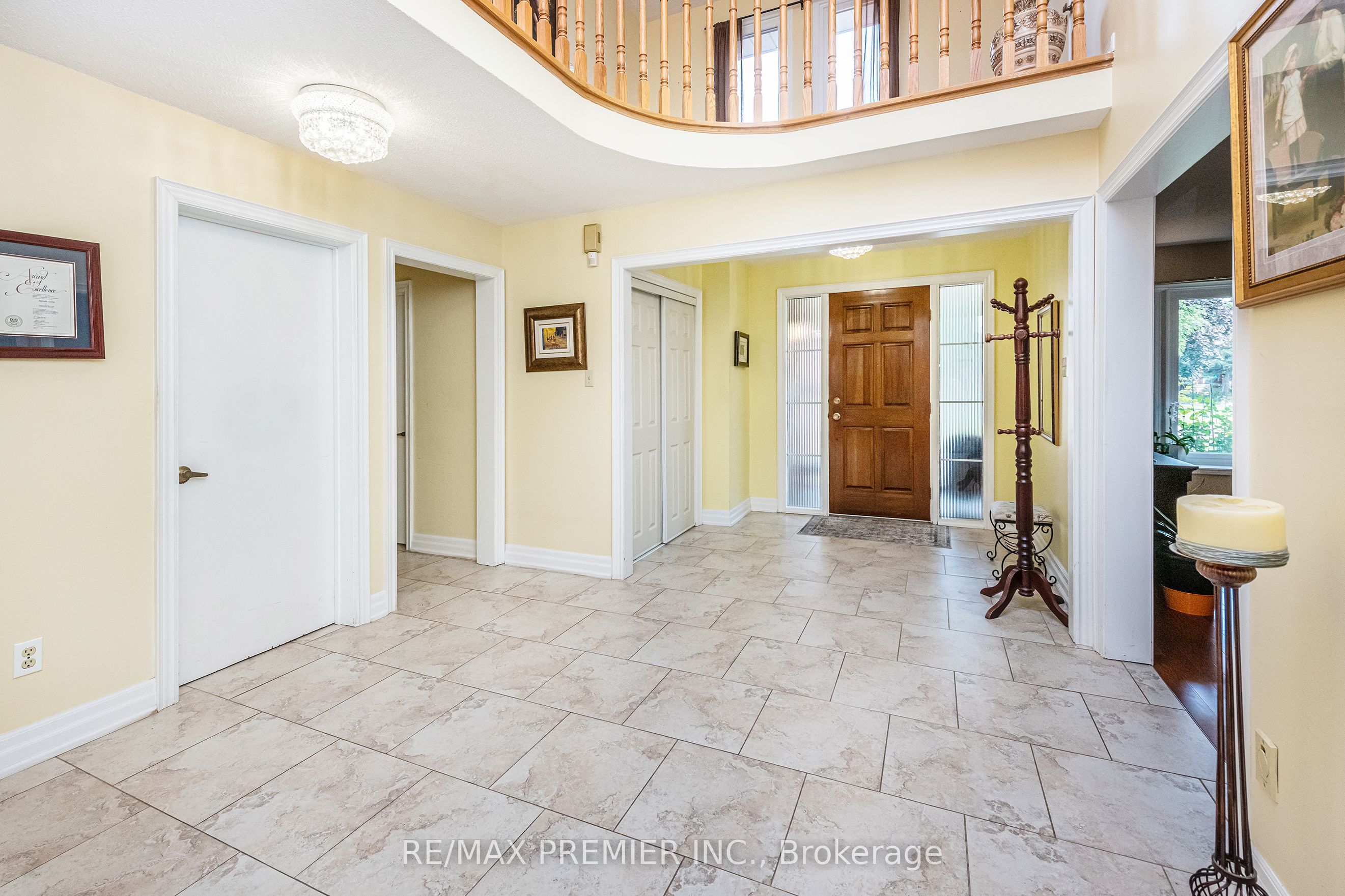 35 Cristina Crescent