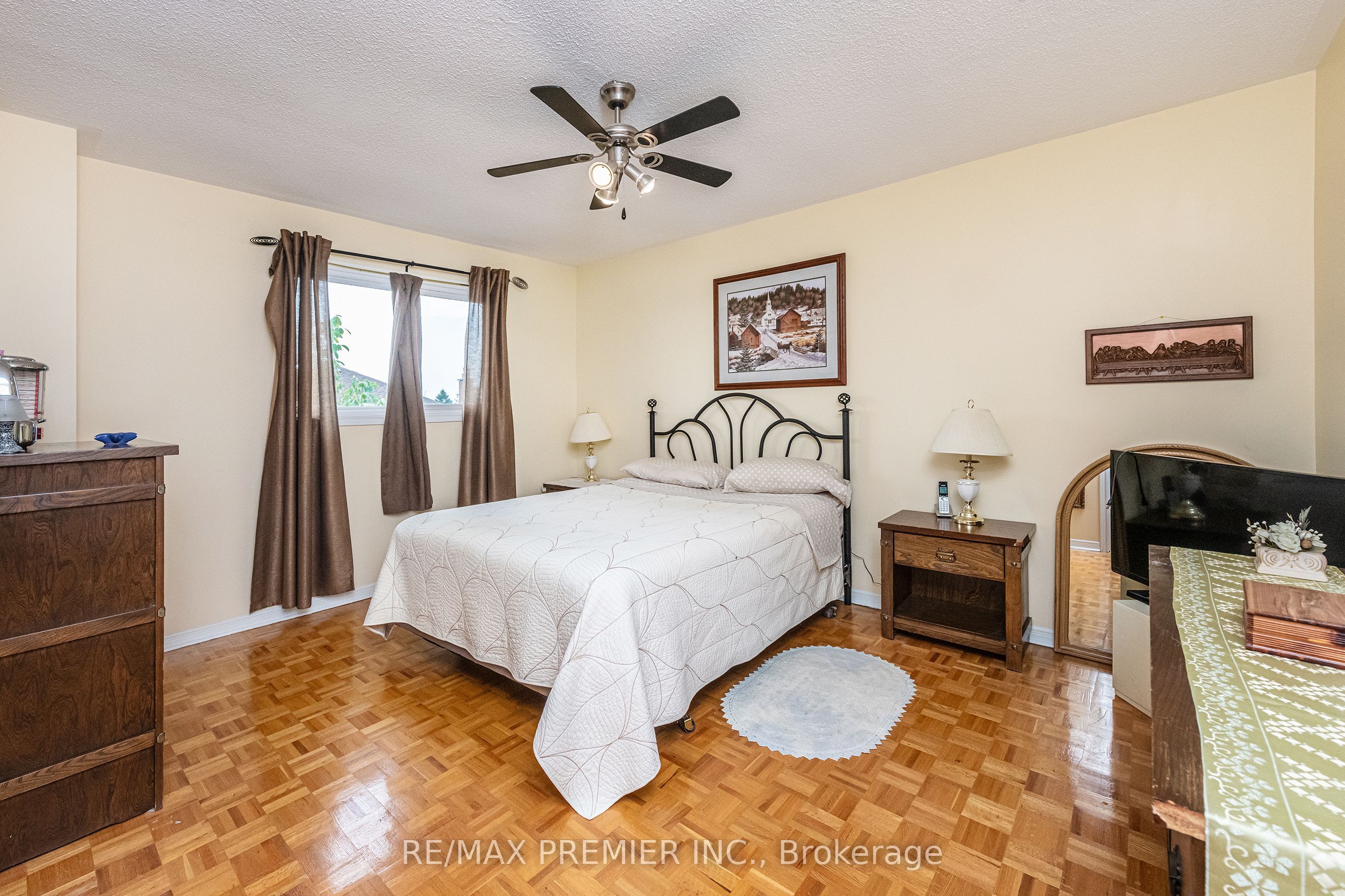 35 Cristina Crescent
