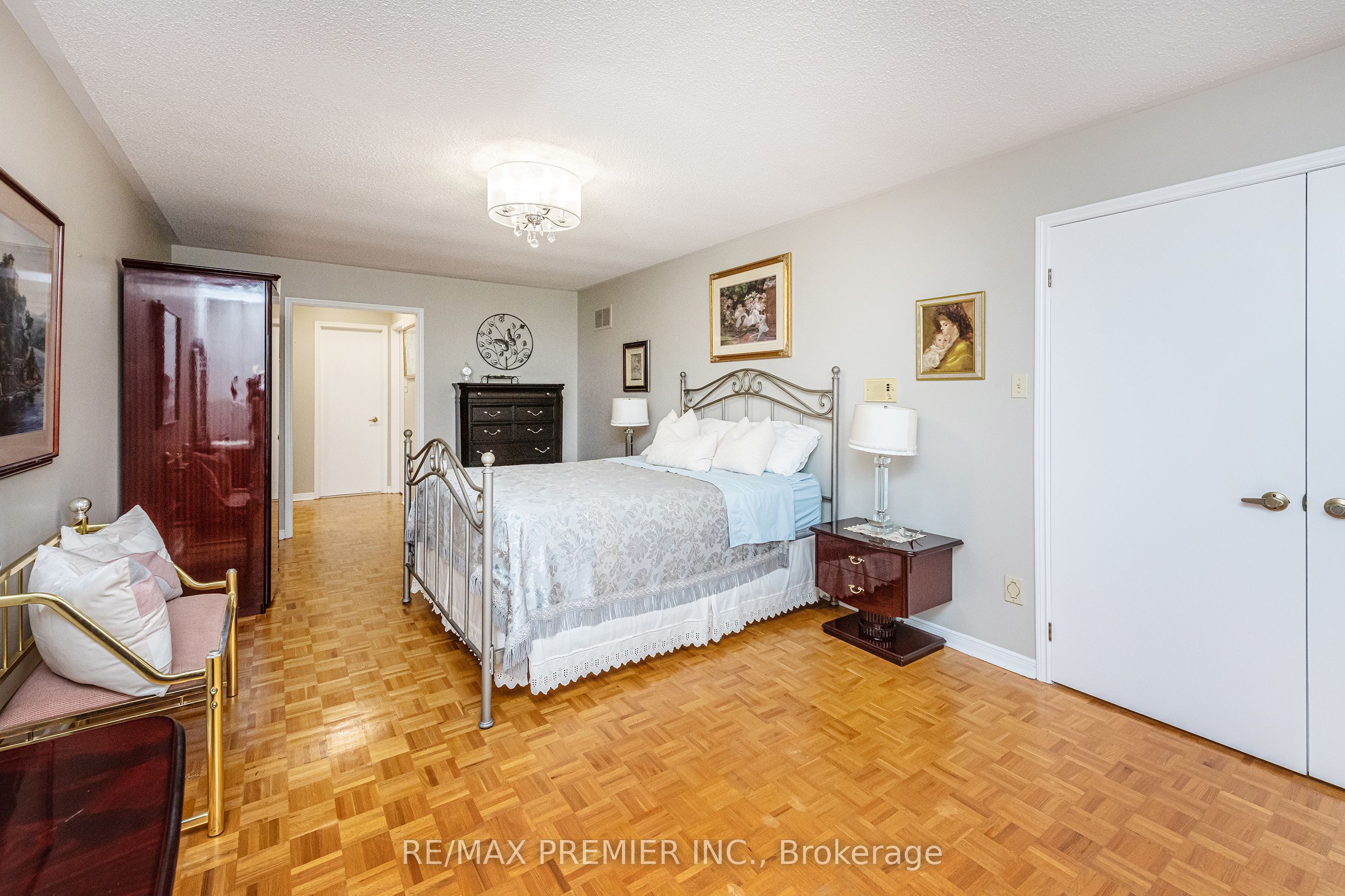 35 Cristina Crescent