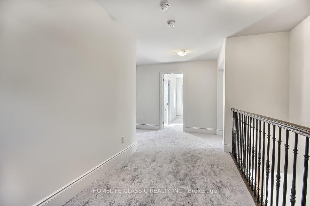 31 Robert Baldwin Boulevard