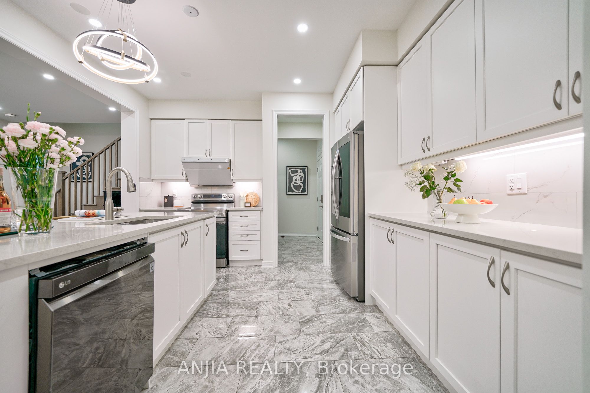 262 Beaverbrae Drive