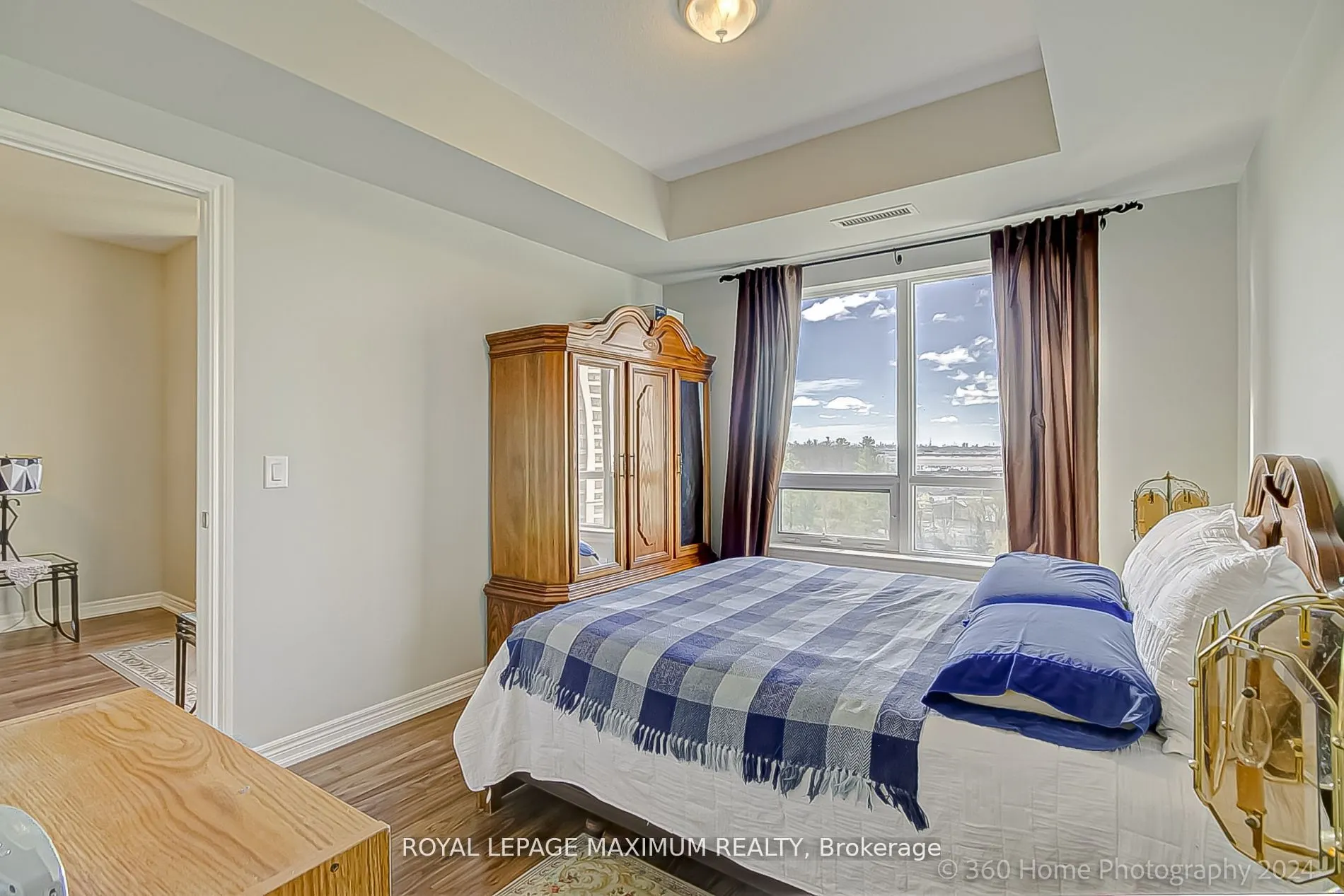 9245 Jane Street, #706