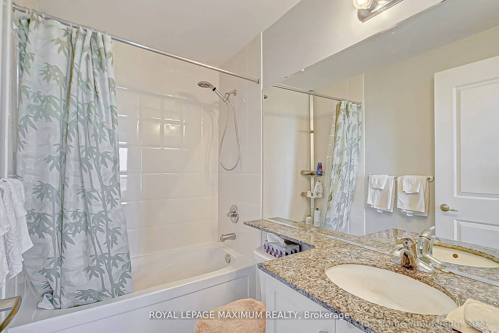 9245 Jane Street, #706