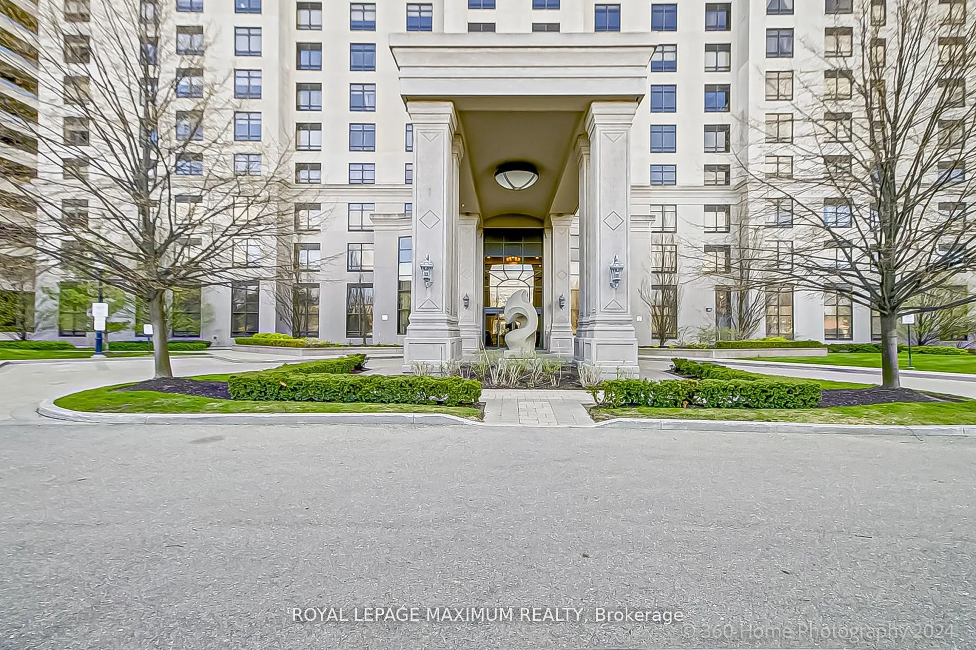 9245 Jane Street, #706