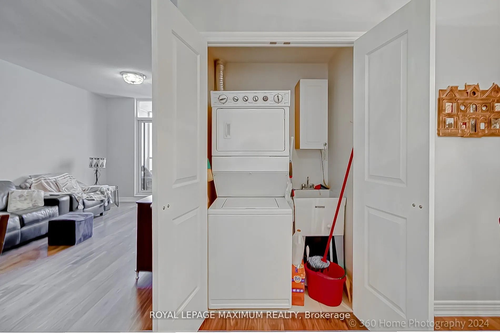 9245 Jane Street, #706