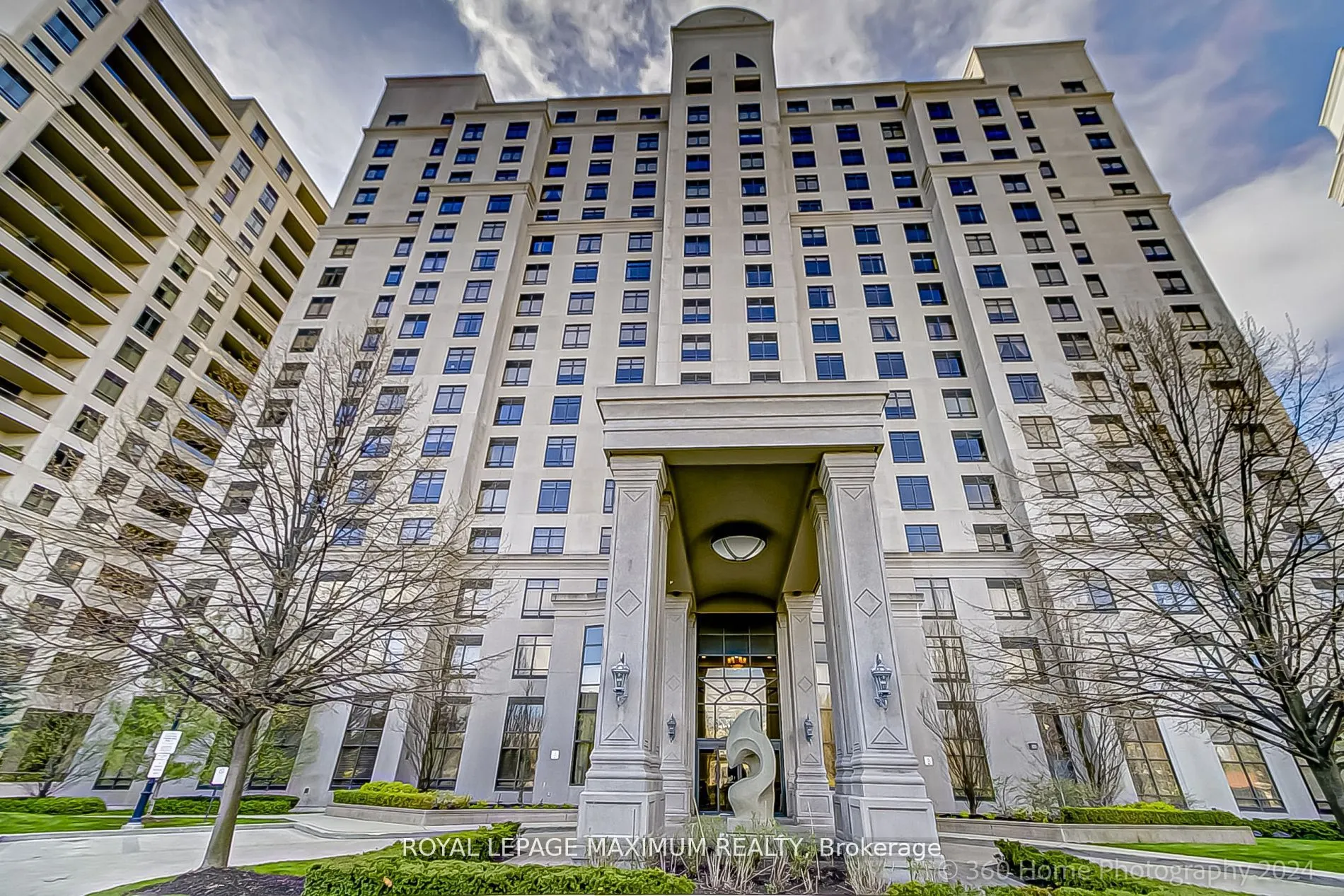 9245 Jane Street, #706