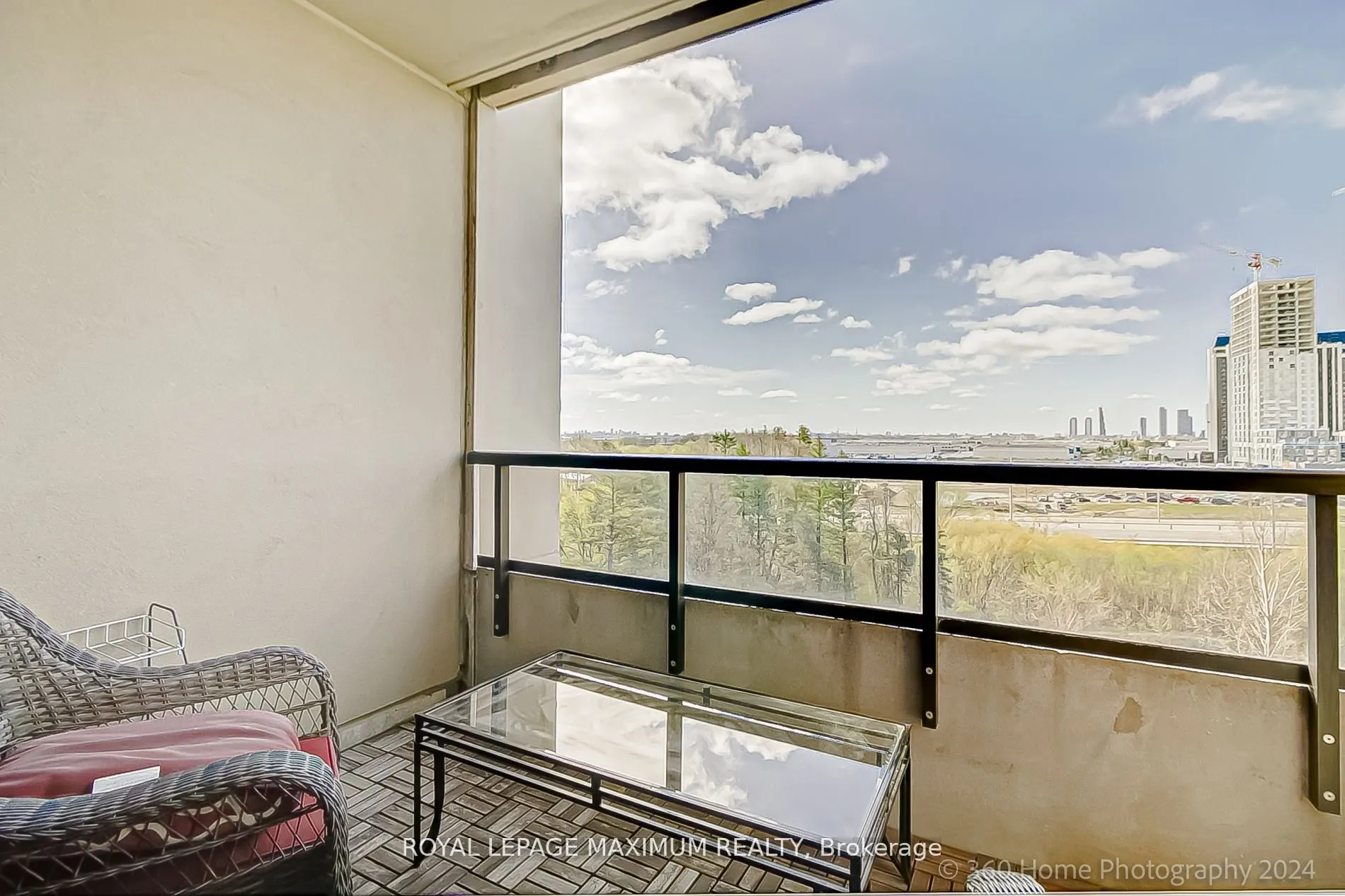 9245 Jane Street, #706