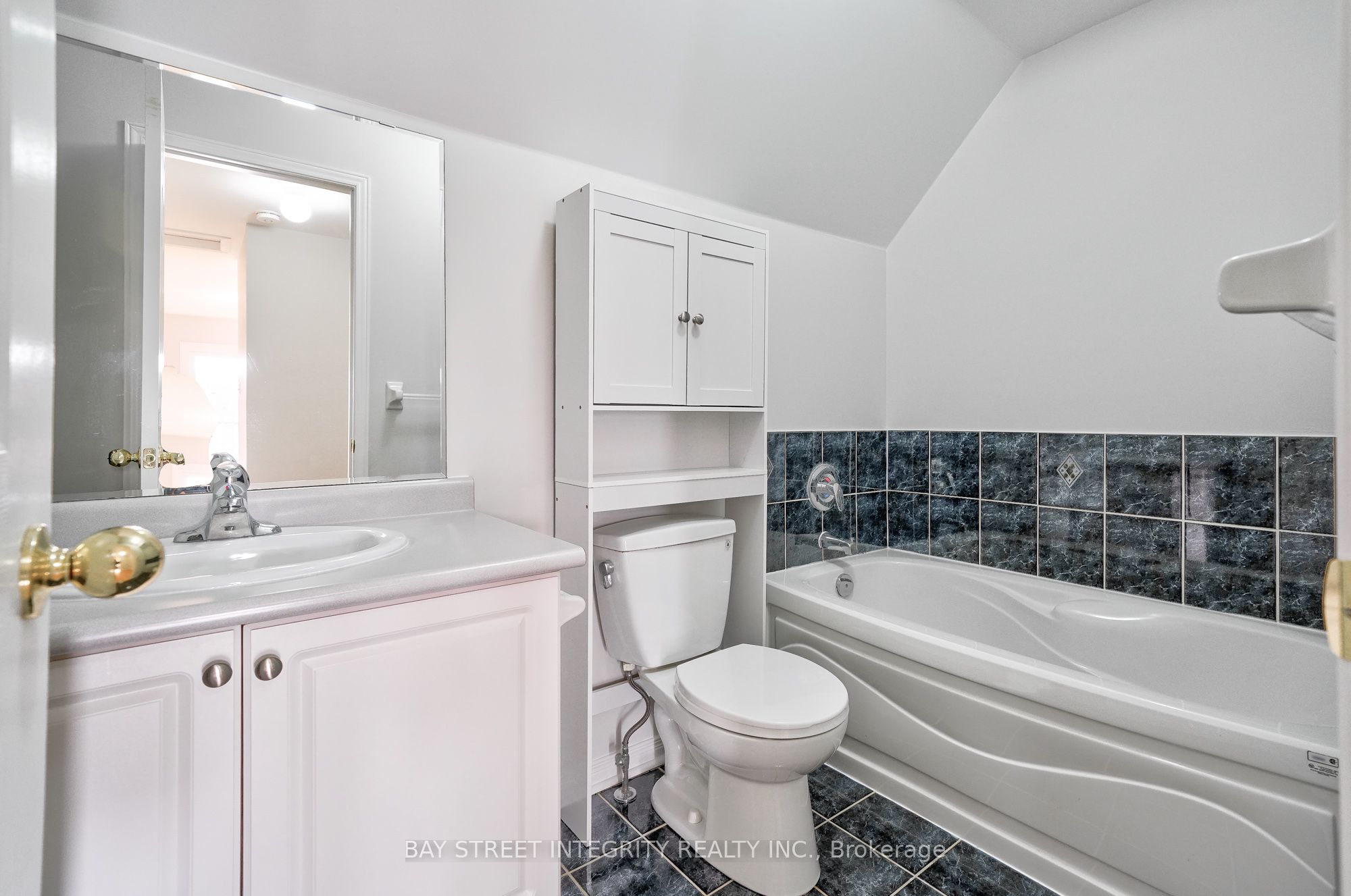 75 Selkirk Drive