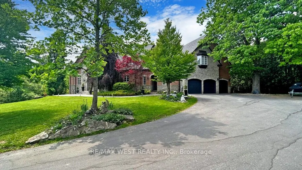 32 Daleview Court