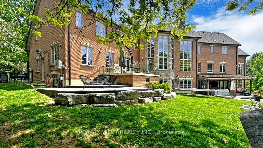 32 Daleview Court