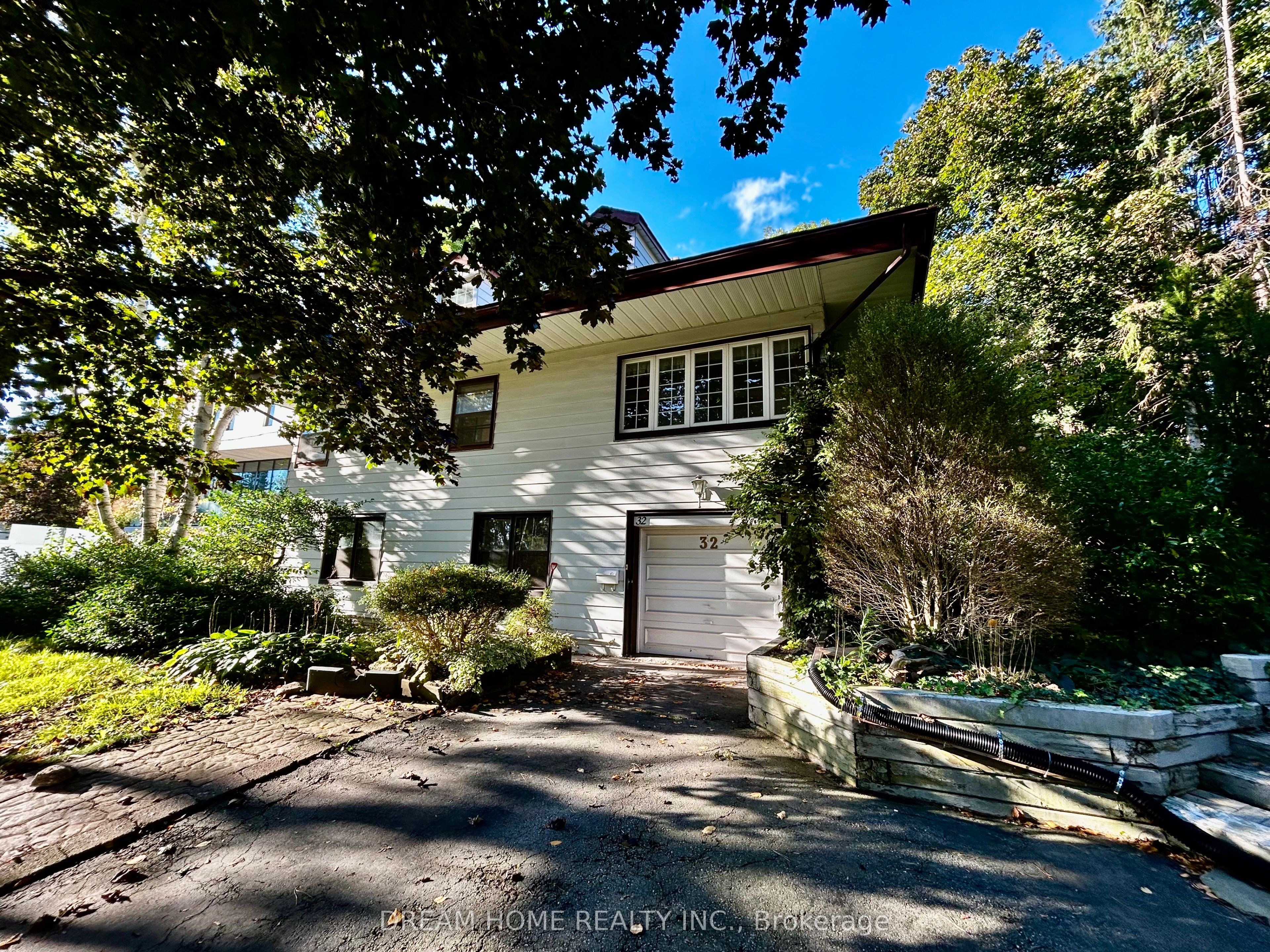 32 Davidson Drive