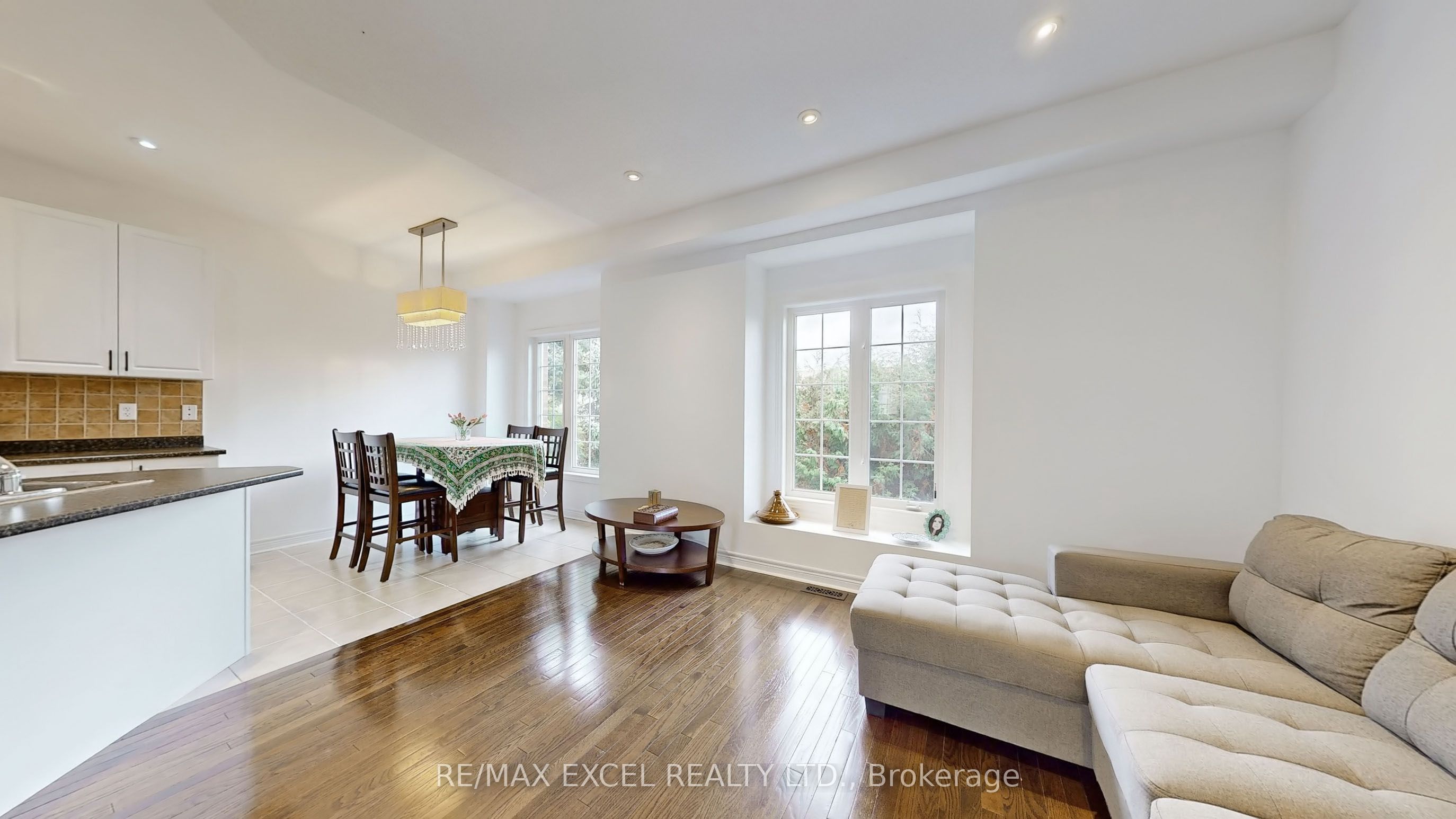 15 Old Colony Road #24