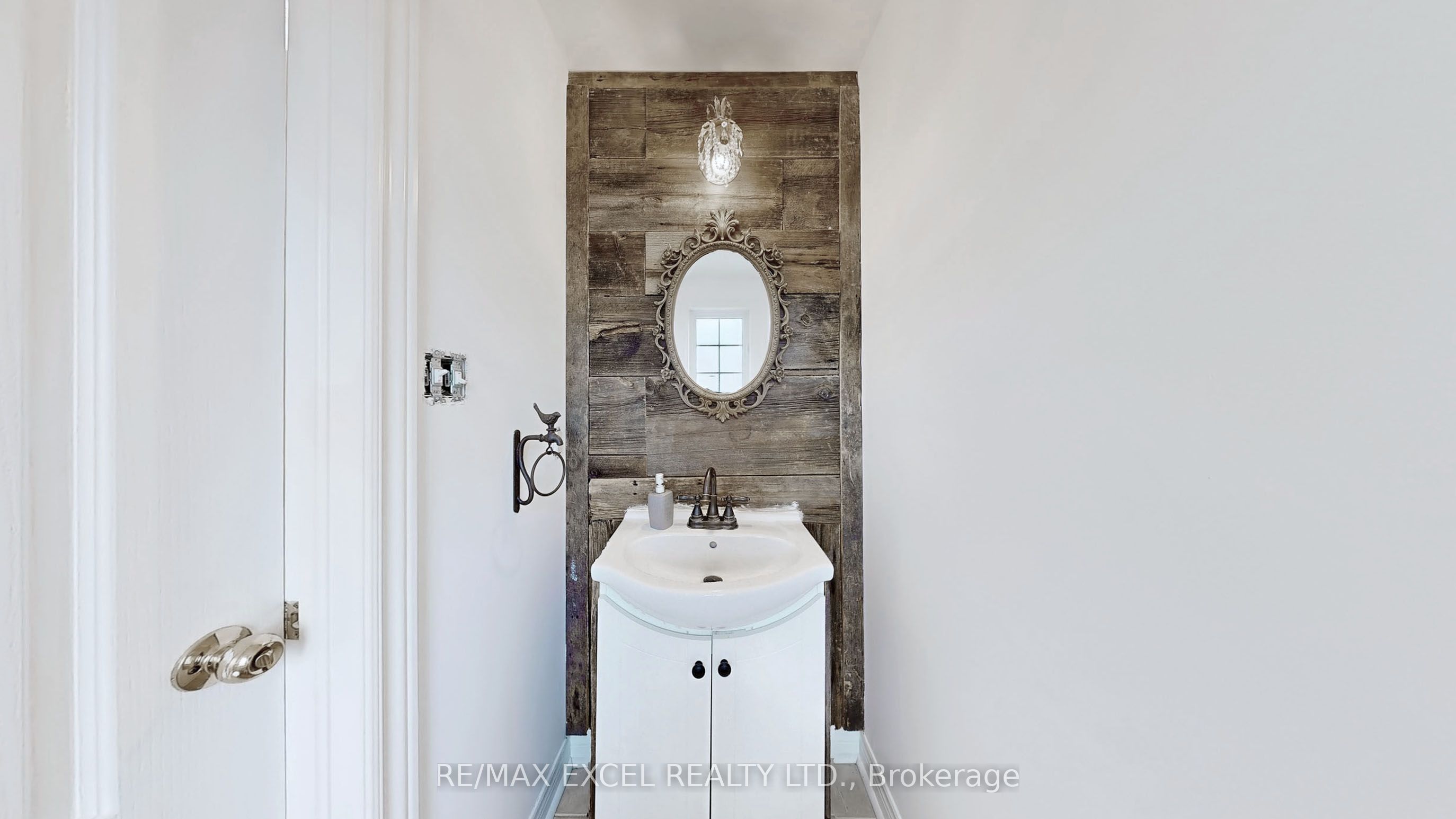 15 Old Colony Road #24