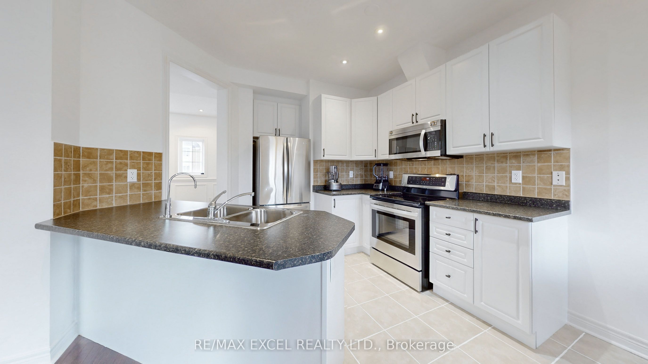 15 Old Colony Road #24