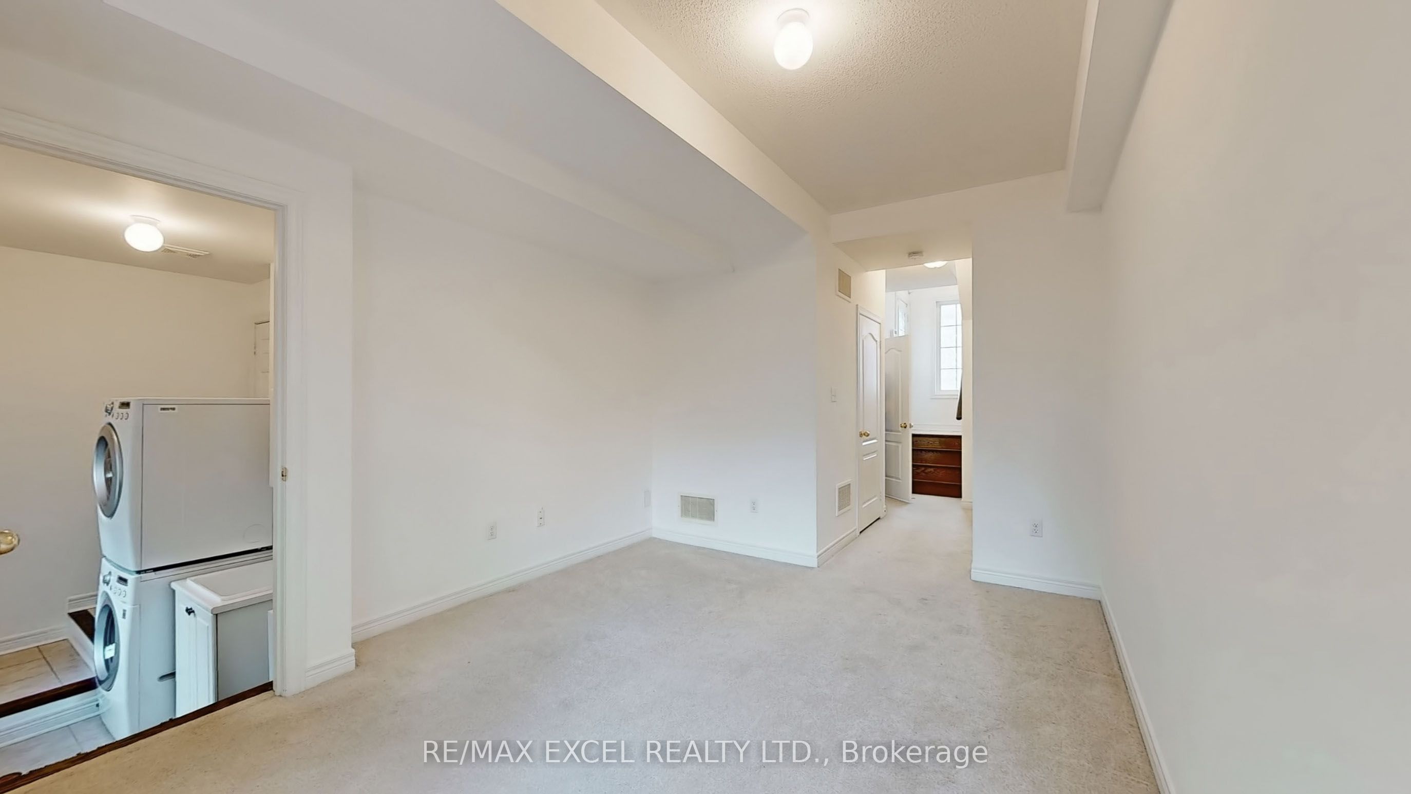 15 Old Colony Road #24