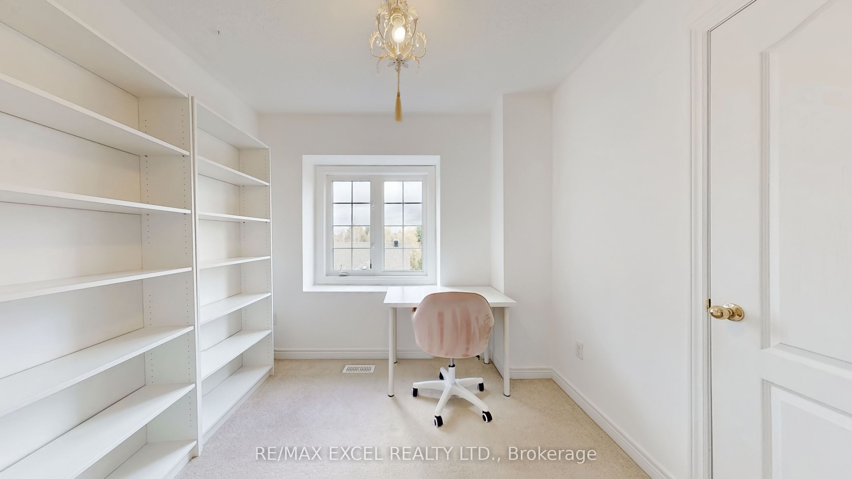 15 Old Colony Road #24