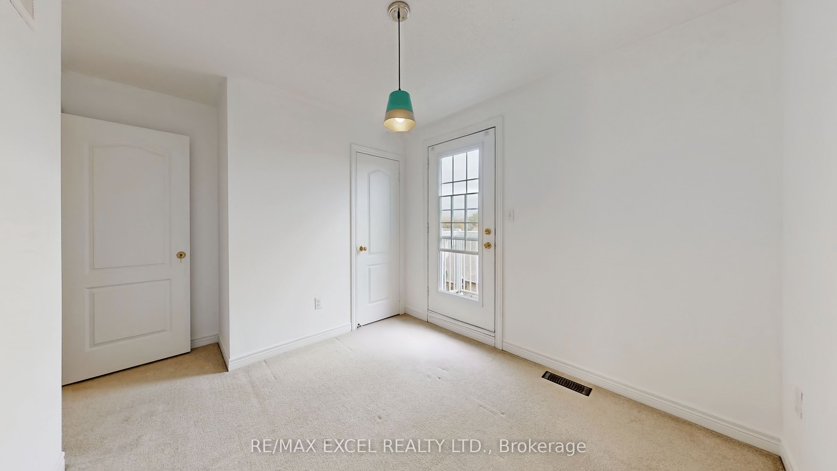 15 Old Colony Road #24