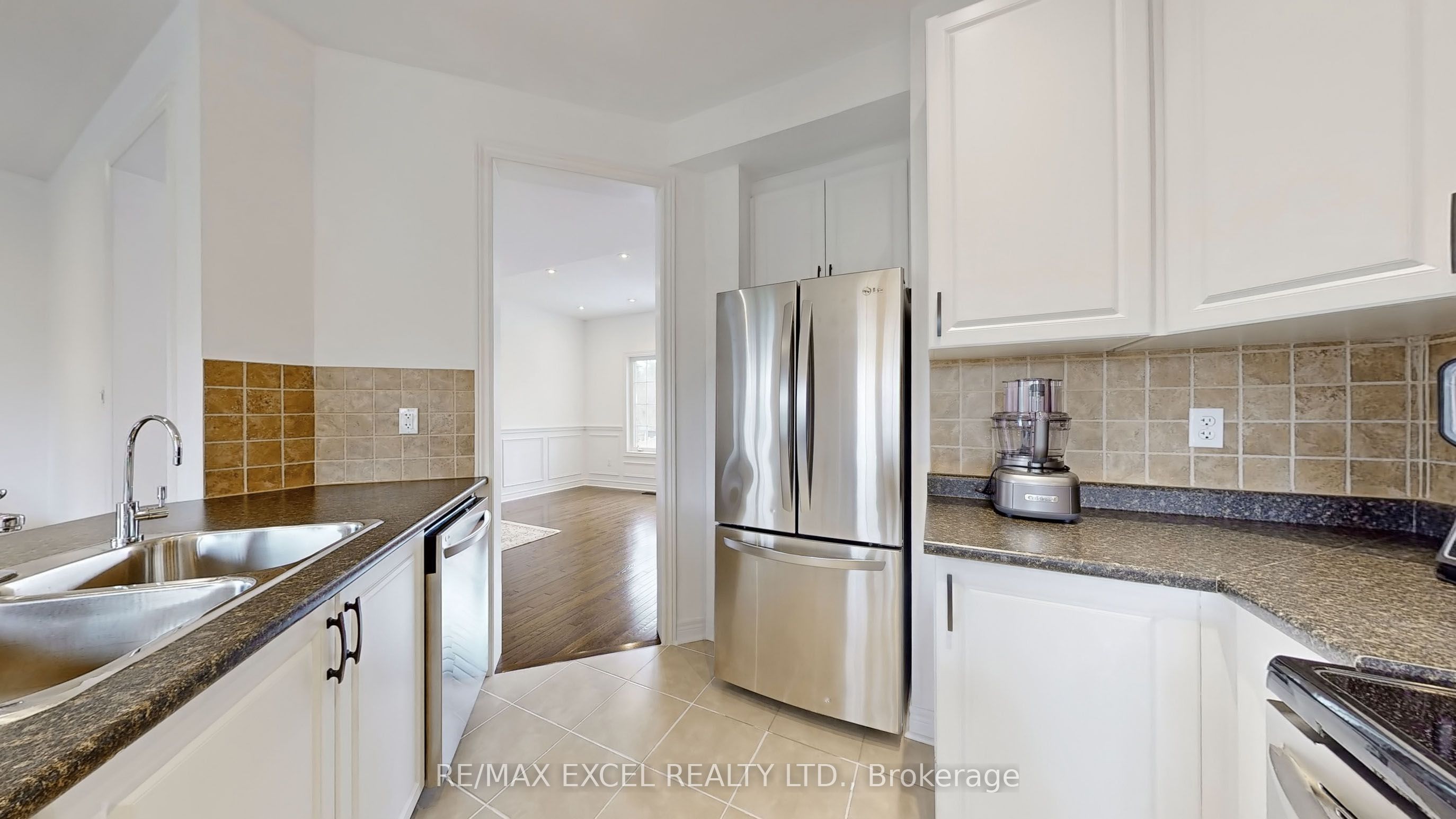 15 Old Colony Road #24