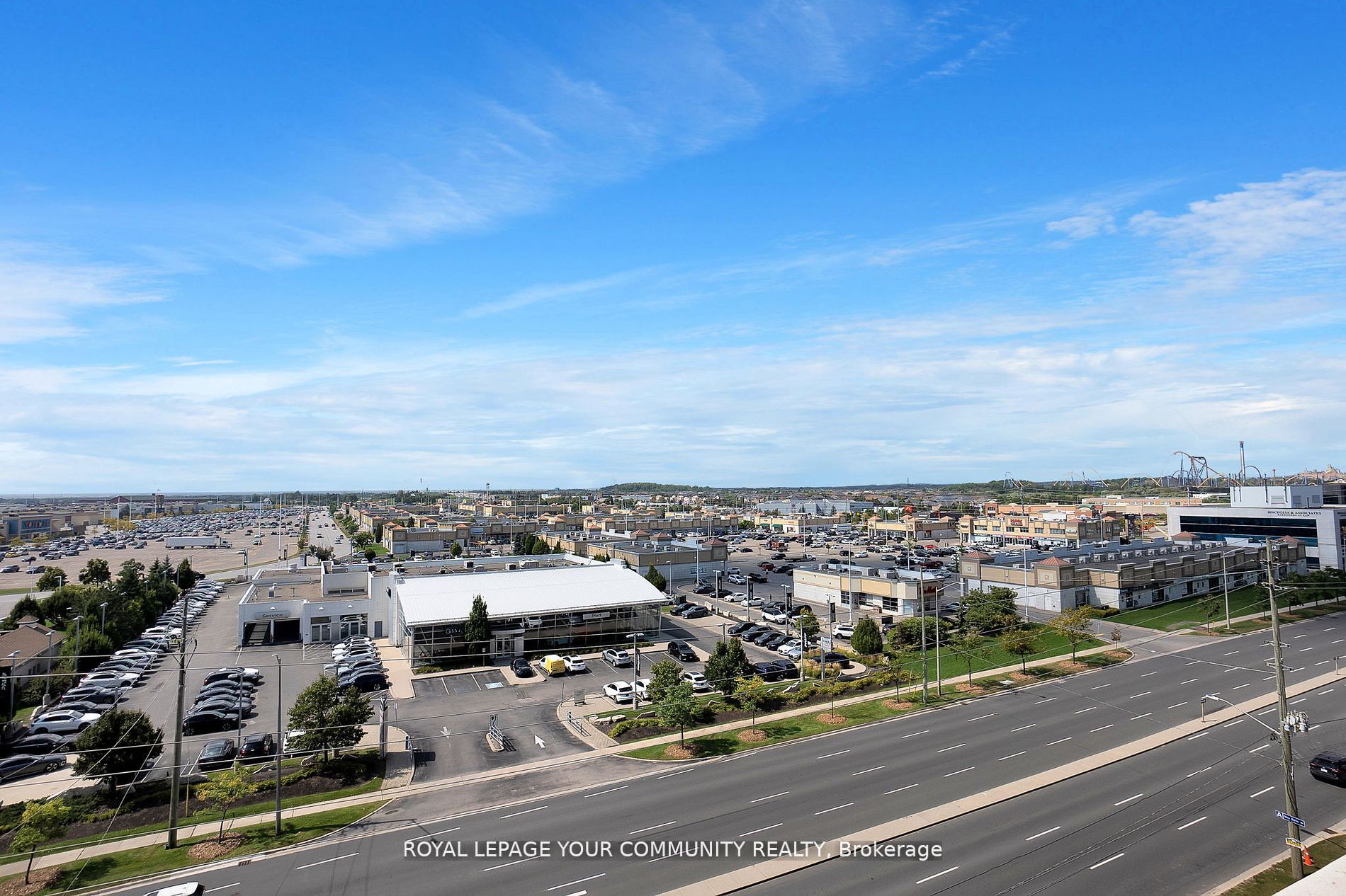 9085 Jane Street, #522