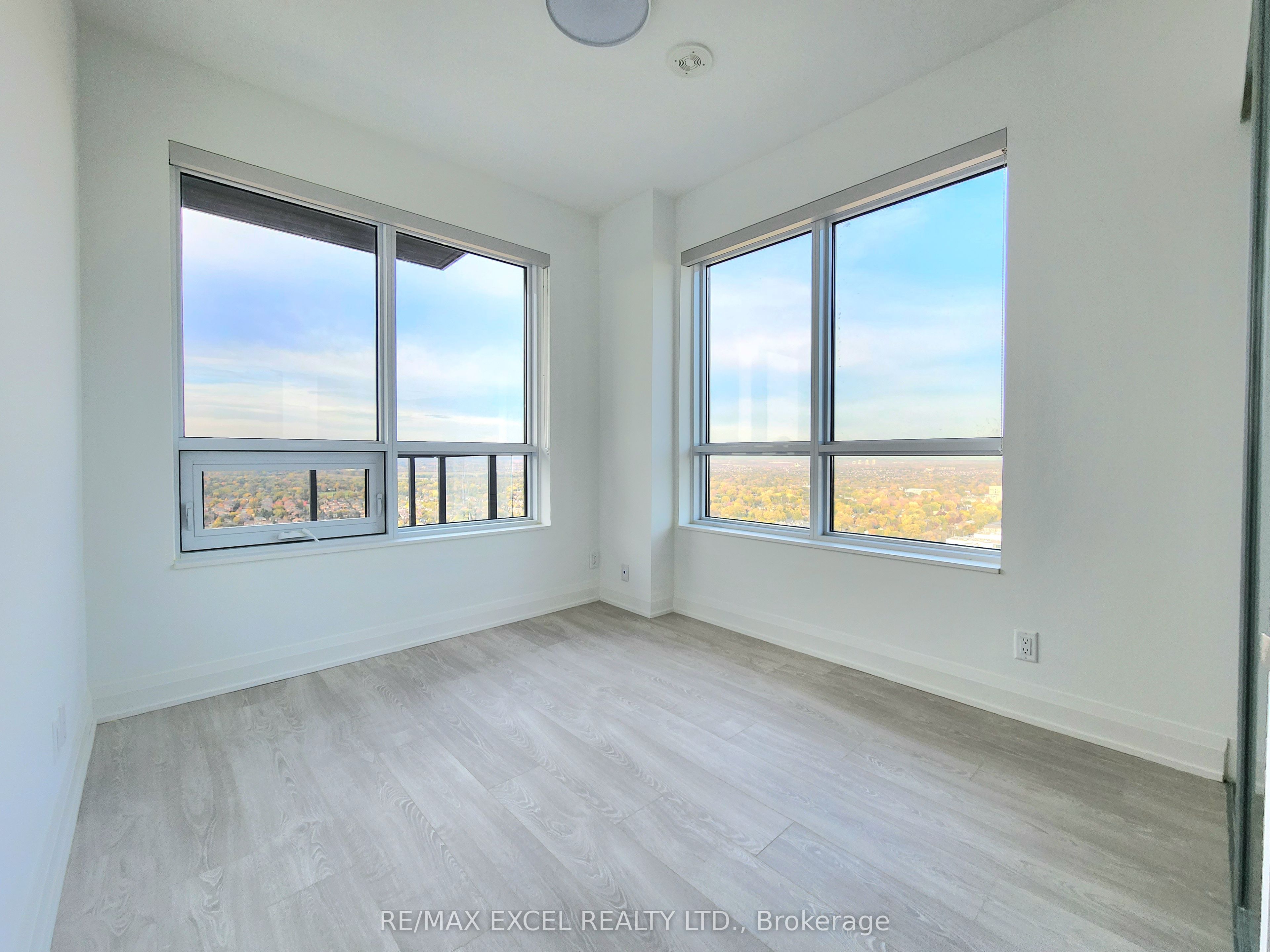 18 Water Walk Drive, #3709