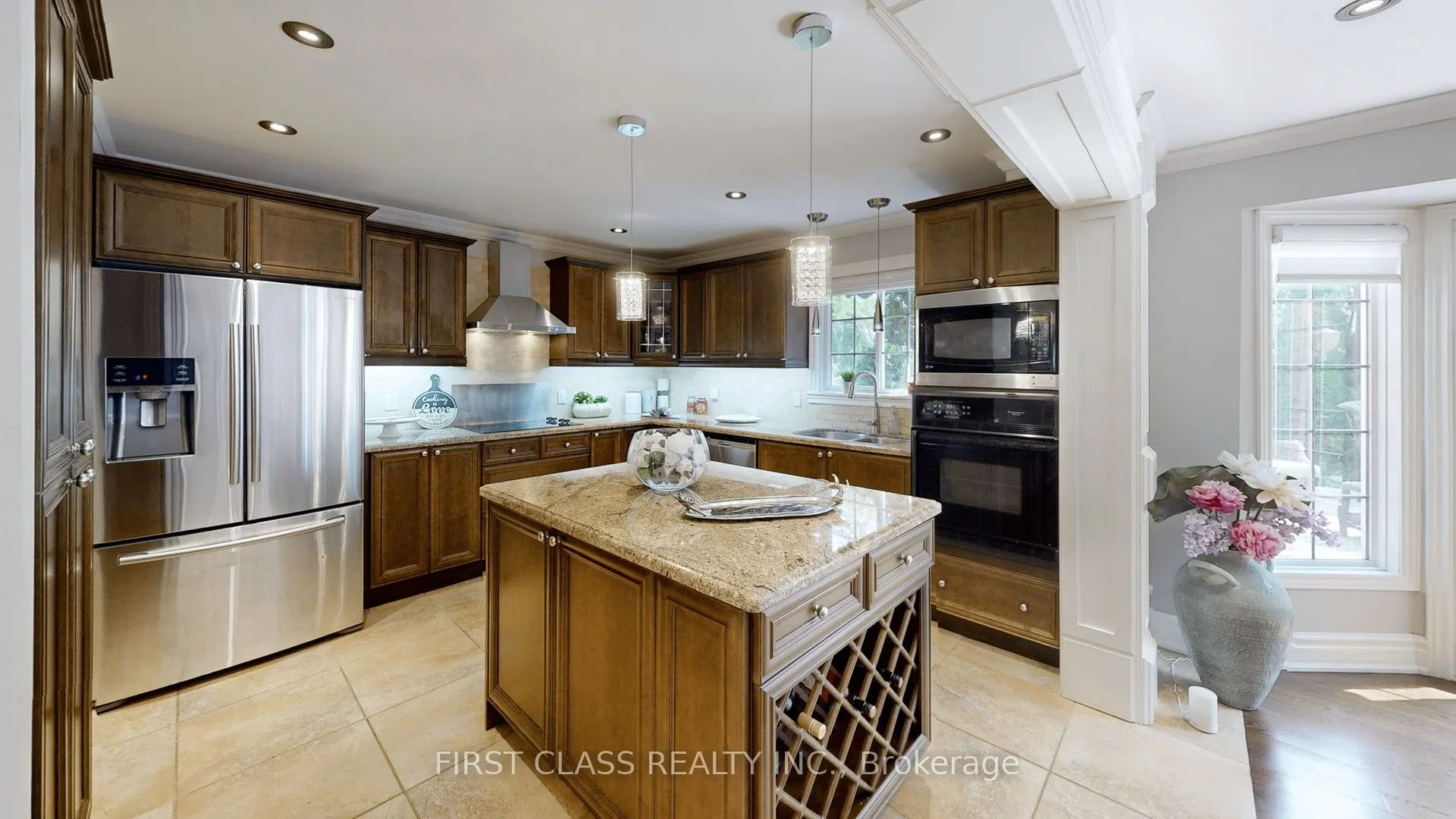 125 Longwater Chase