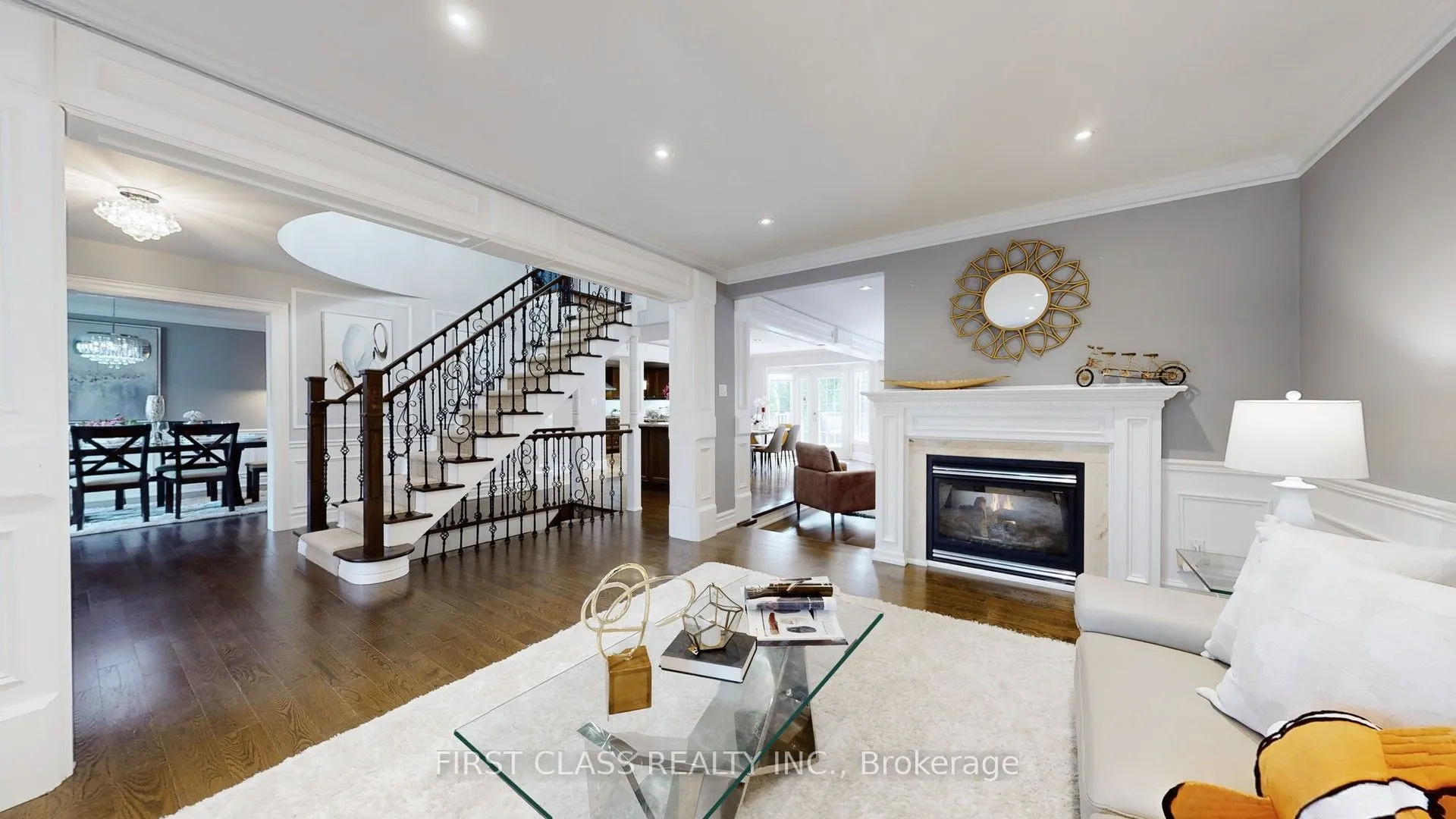 125 Longwater Chase