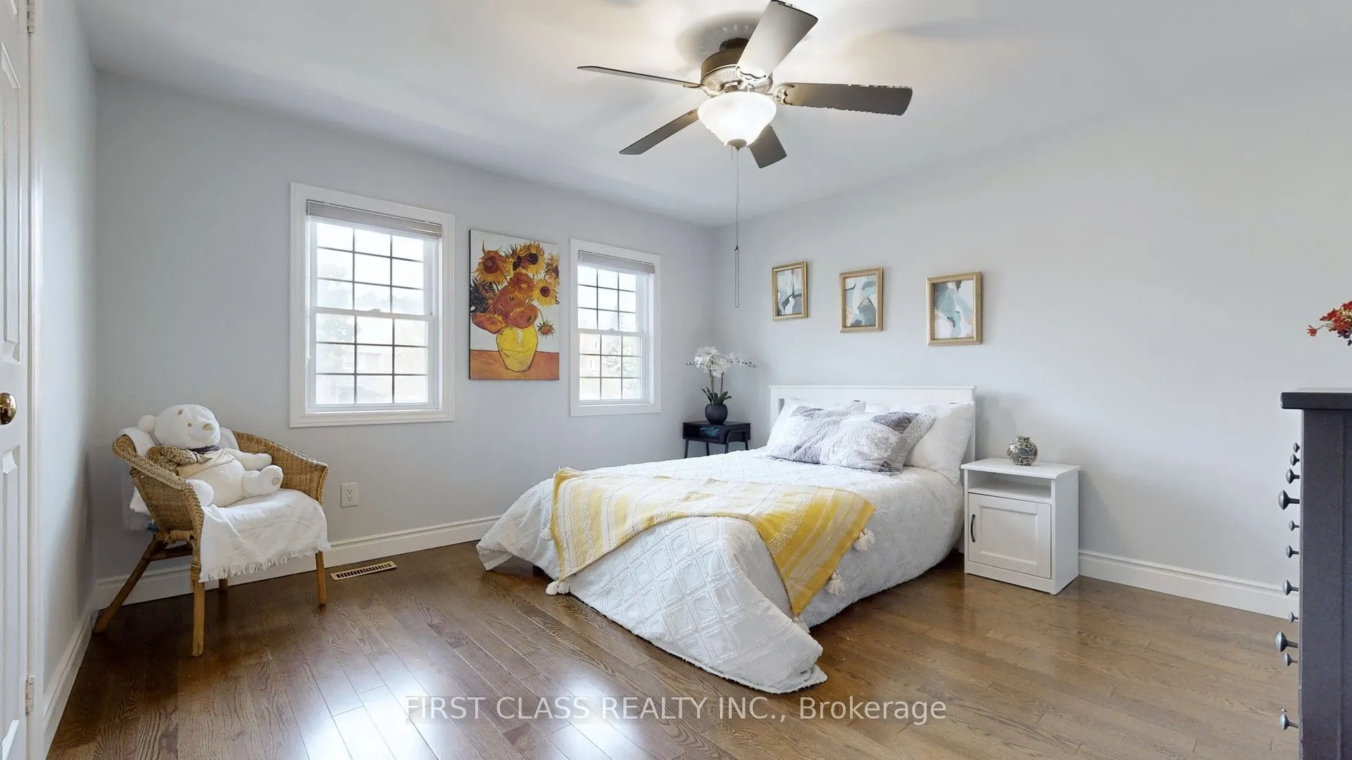 125 Longwater Chase
