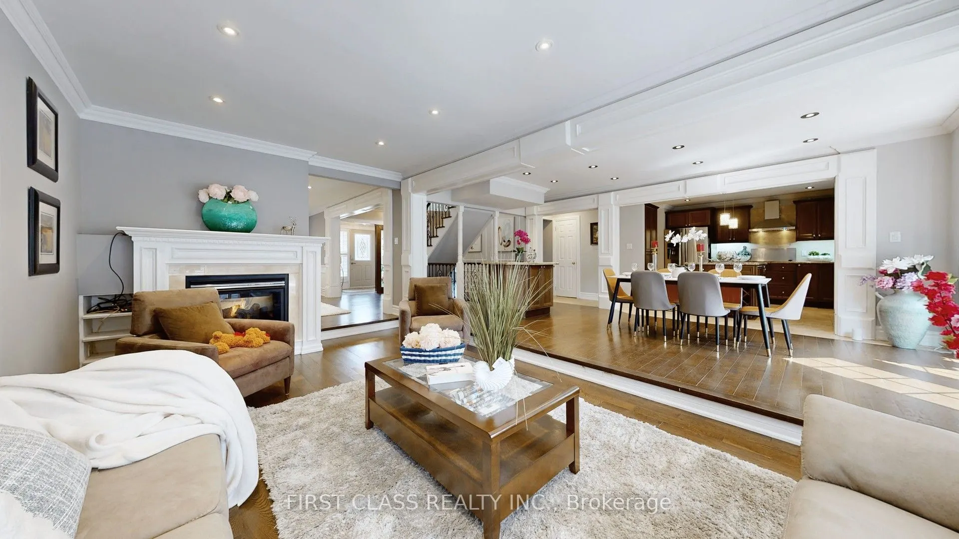 125 Longwater Chase