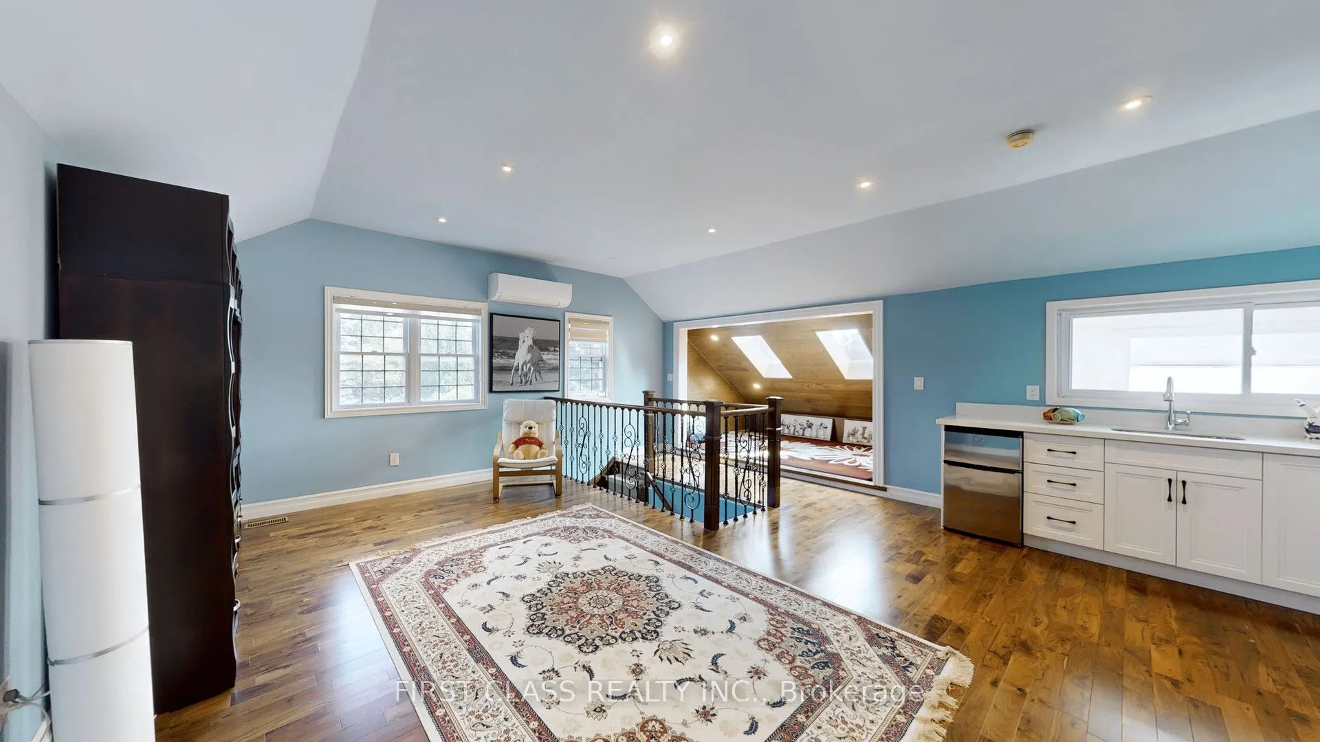 125 Longwater Chase