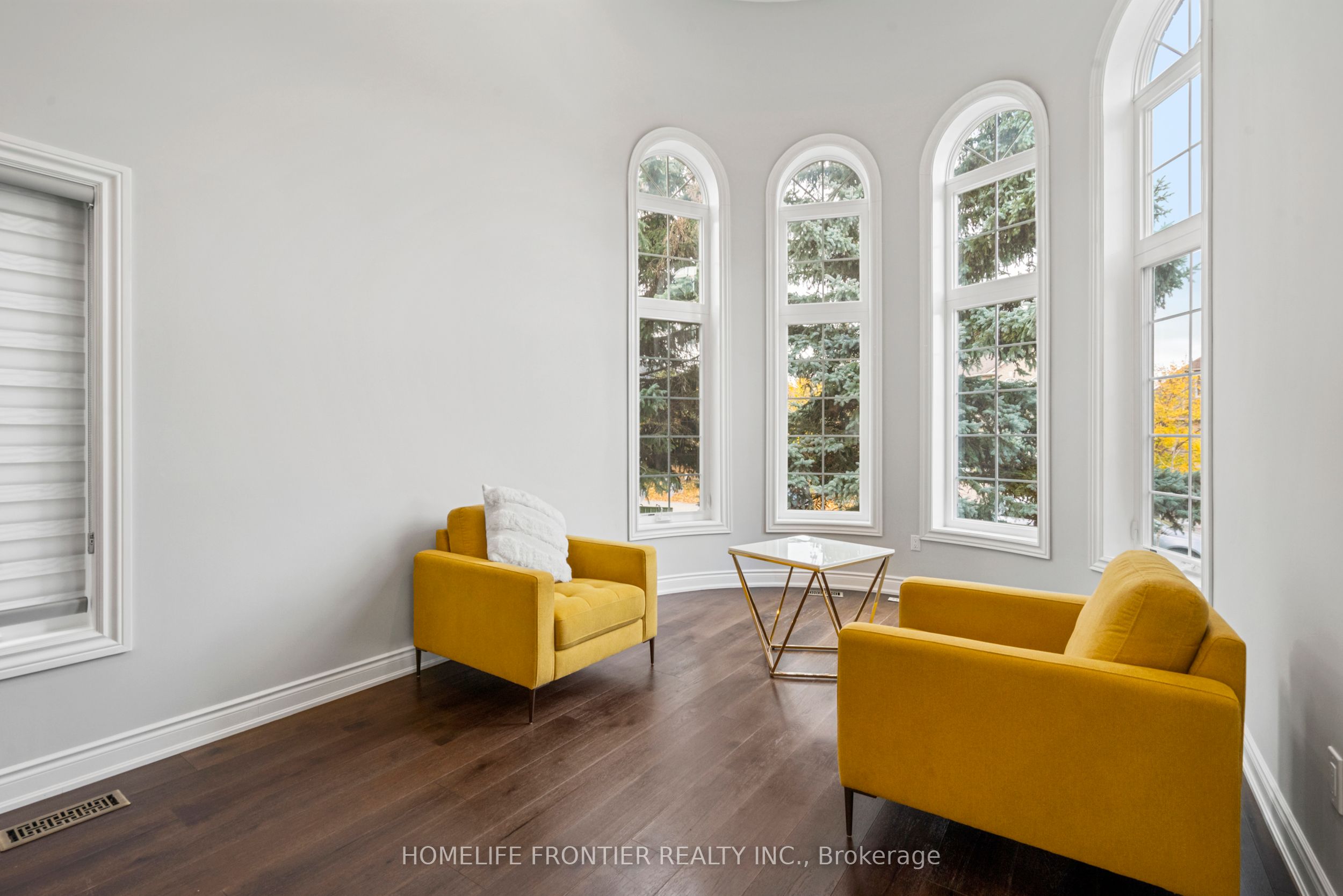 7 Edenbrook Crescent