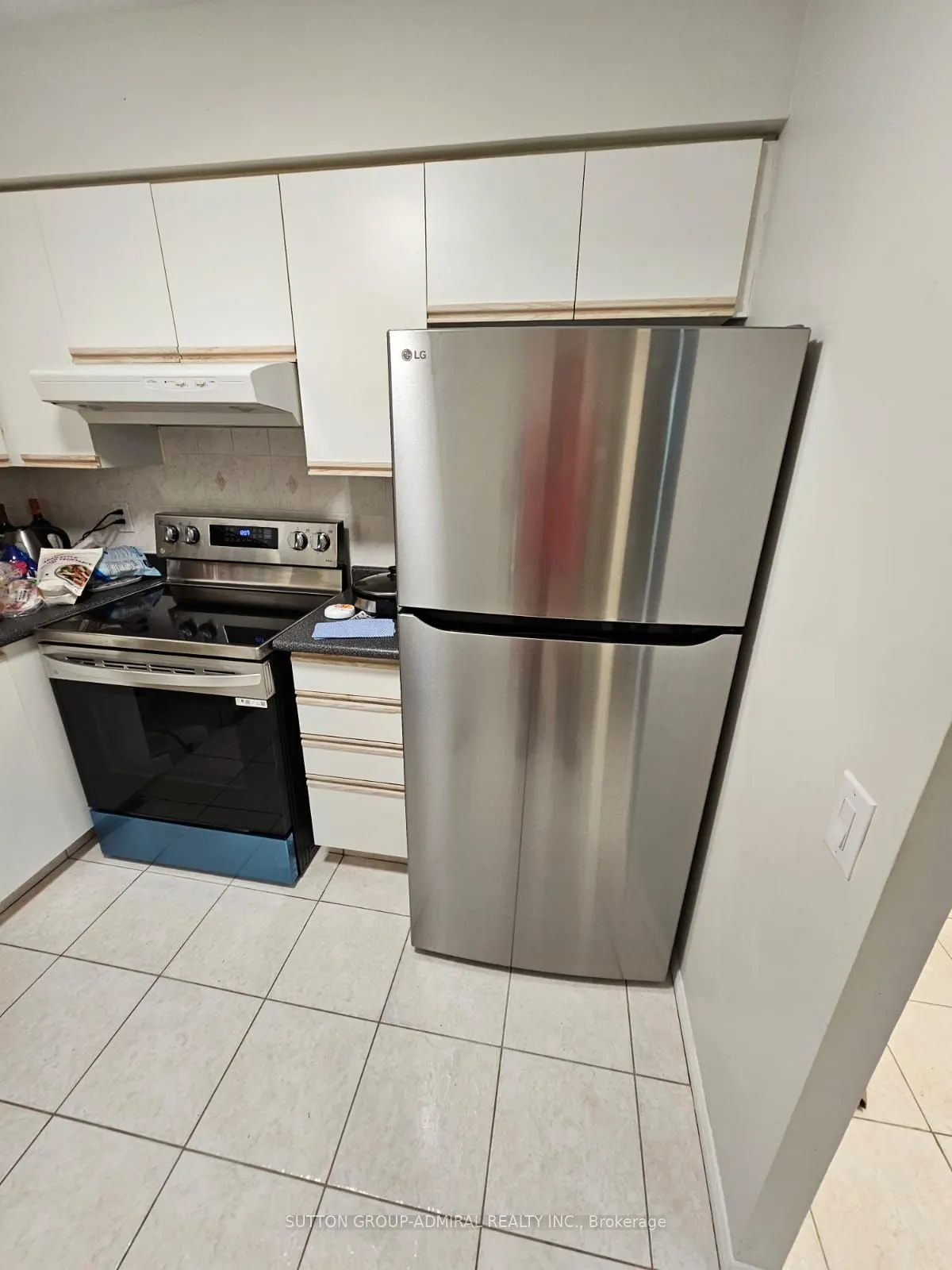 81 Townsgate Drive #211