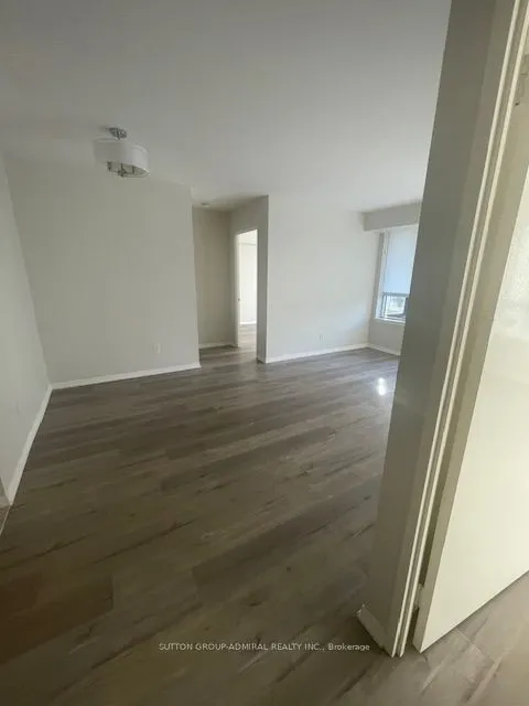 81 Townsgate Drive #211