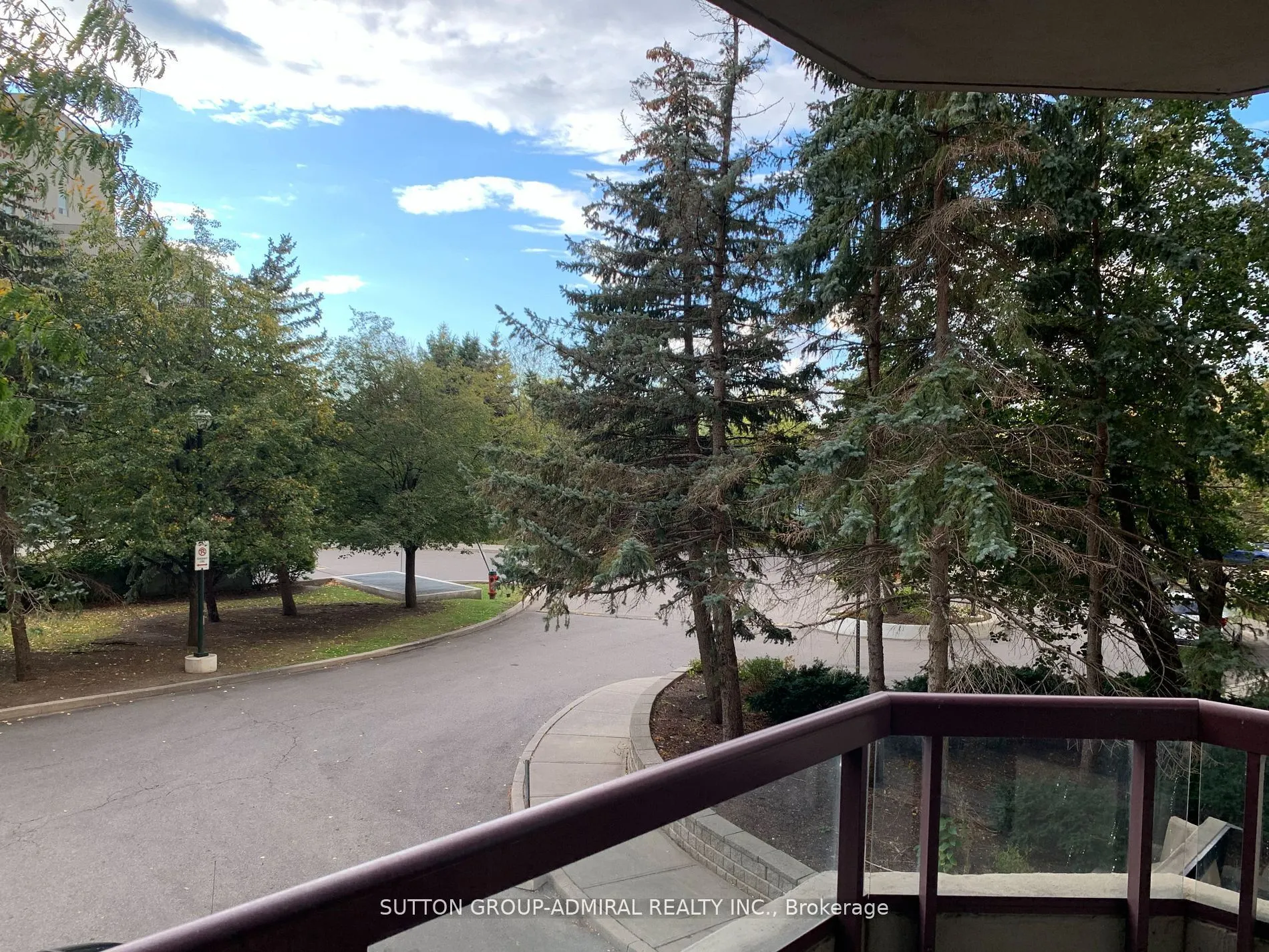 81 Townsgate Drive #211