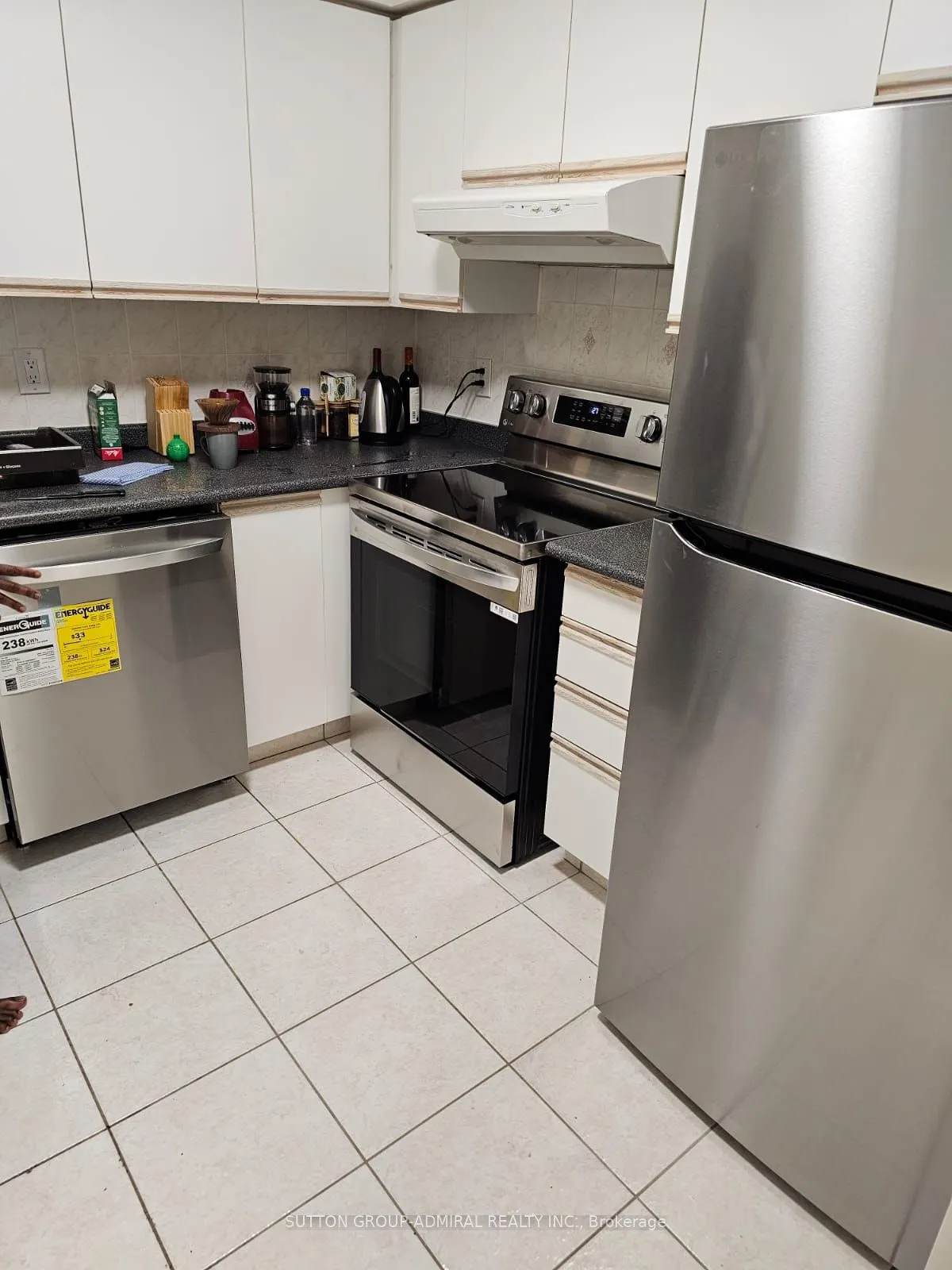 81 Townsgate Drive #211